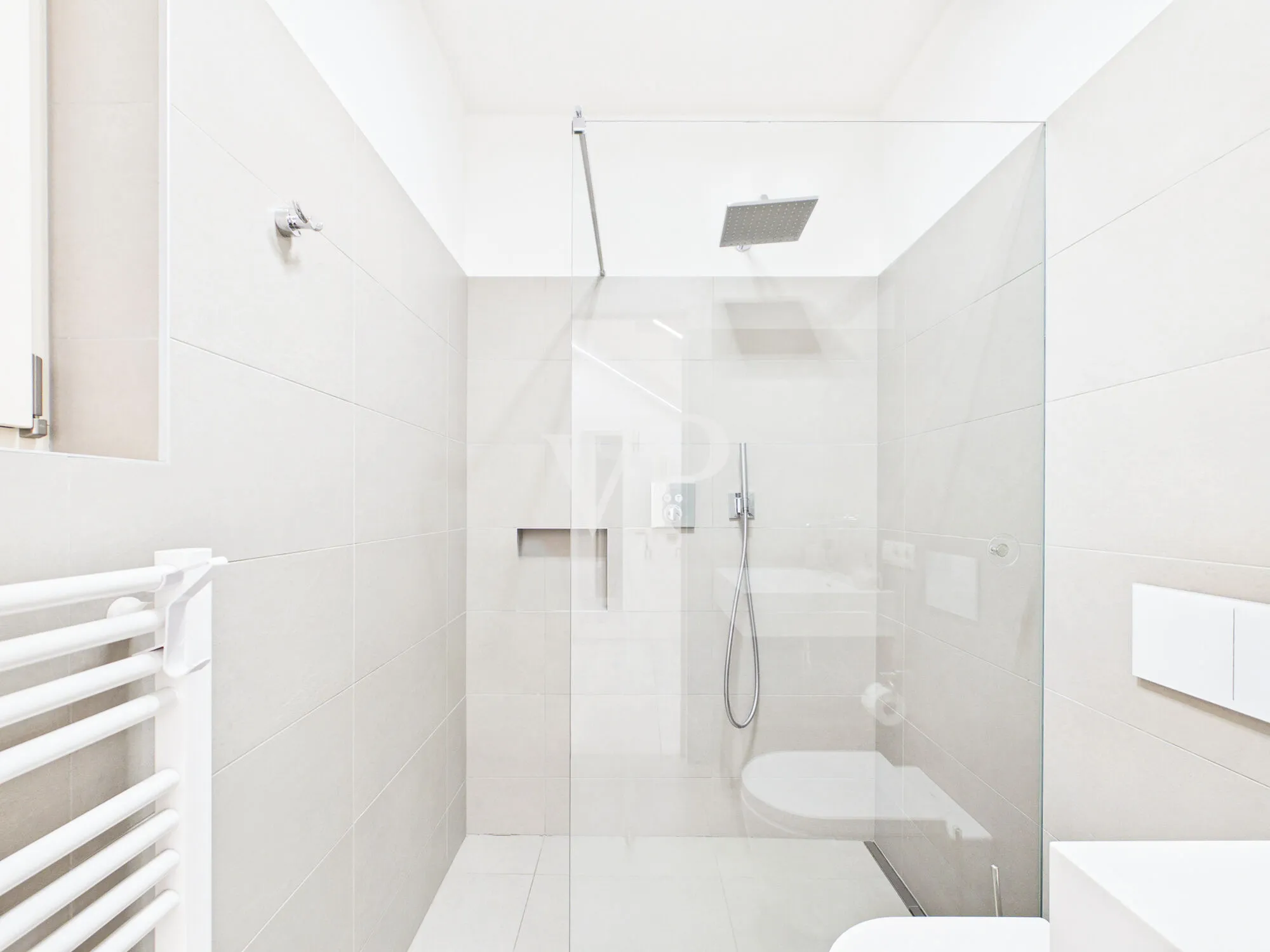 Modern oasis of peace: Elegant terraced villa in a prime location in Gries-Moritzing