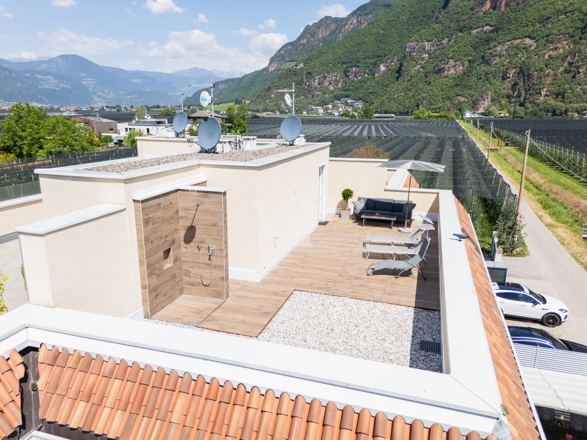Modern oasis of peace: Elegant terraced villa in a prime location in Gries-Moritzing