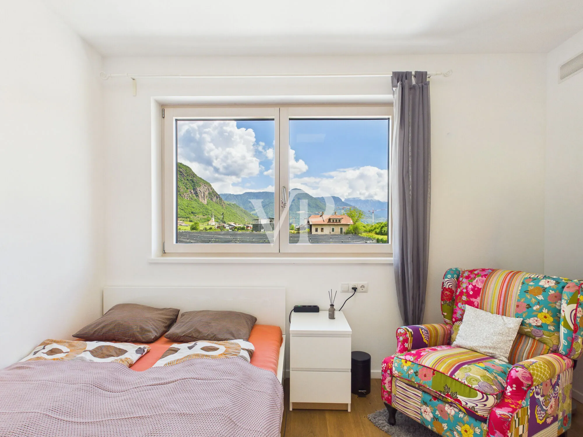 Modern oasis of peace: Elegant terraced villa in a prime location in Gries-Moritzing