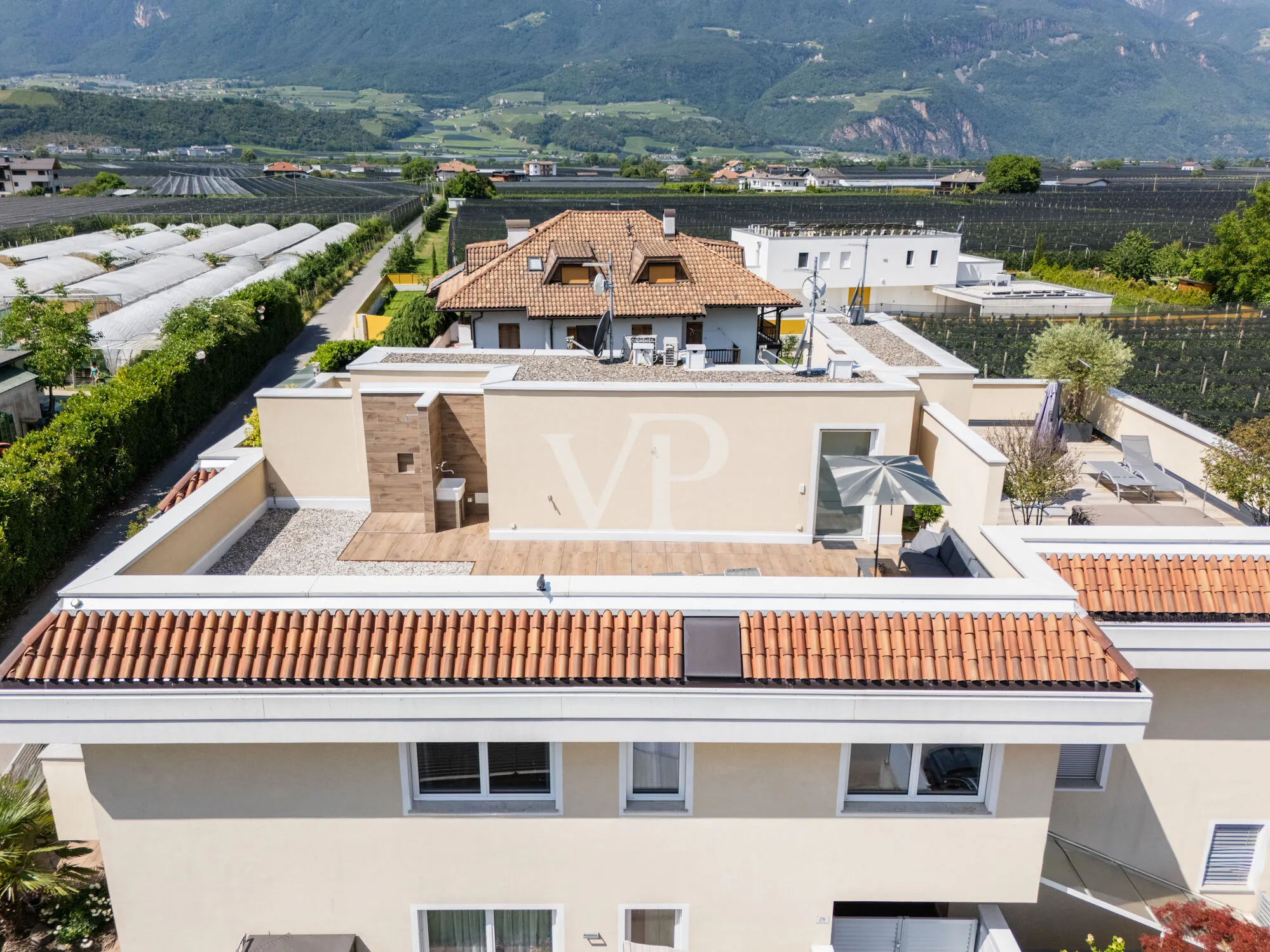Modern oasis of peace: Elegant terraced villa in a prime location in Gries-Moritzing