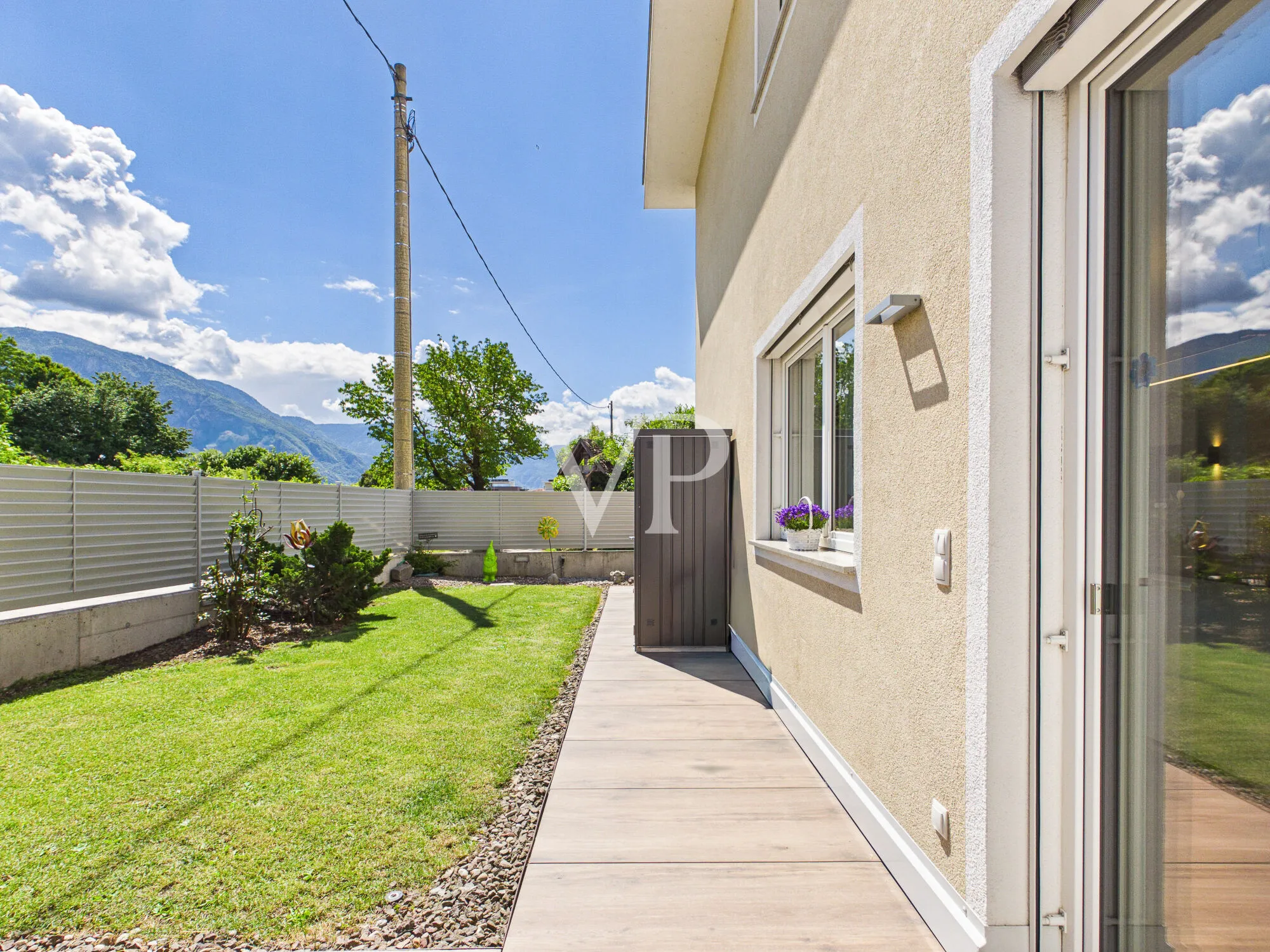 Modern oasis of peace: Elegant terraced villa in a prime location in Gries-Moritzing