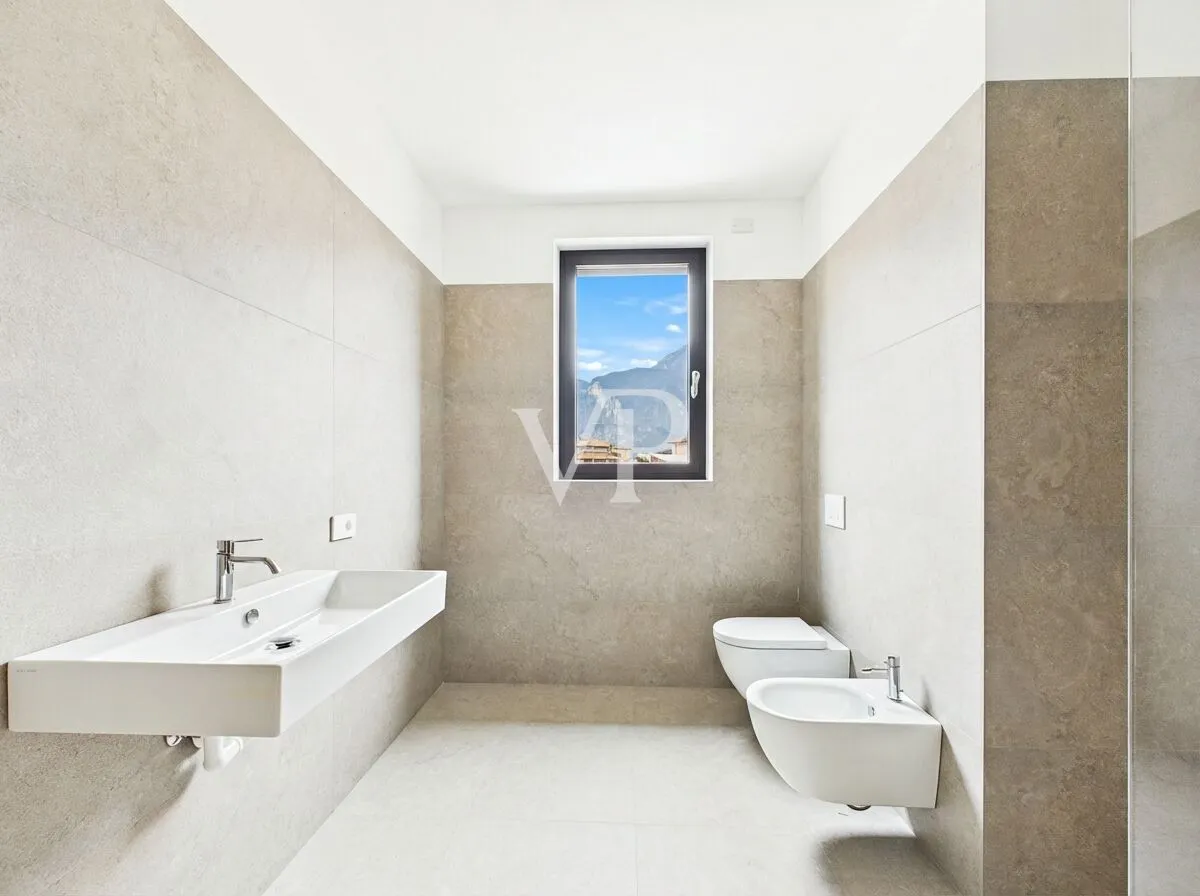 A/2: Helle und moderne Wohnung mit zwei Schlafzimmern und Terrasse