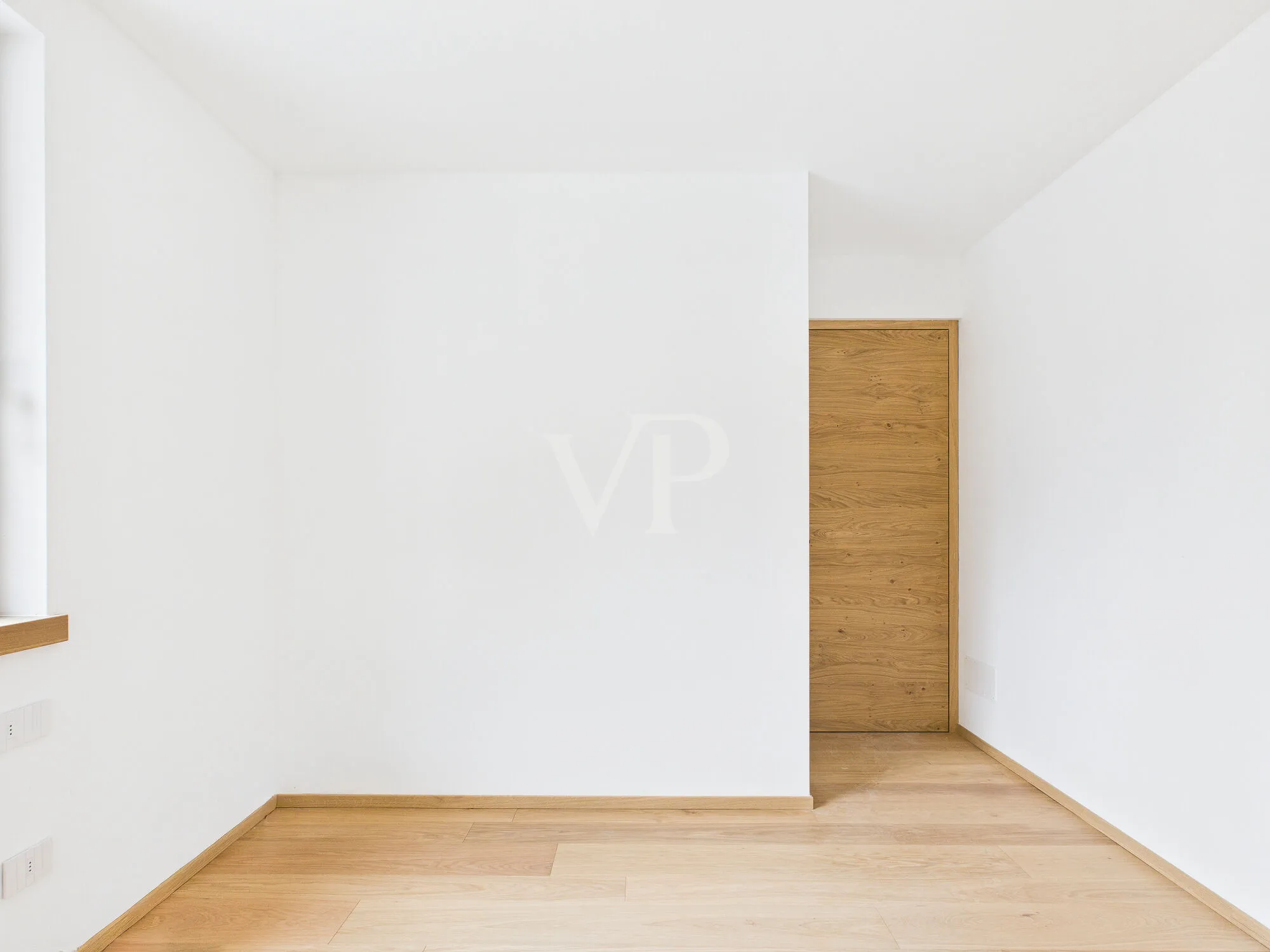 C/1: Moderne Drei-Zimmer-Wohnung mit privatem Garten