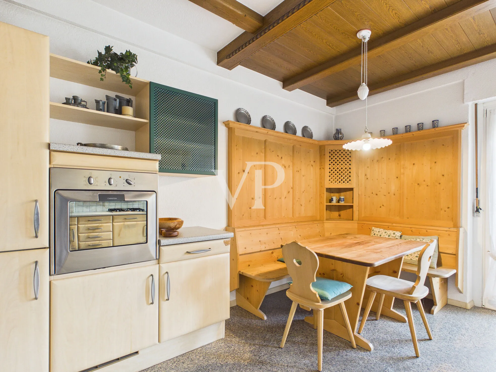 Dove il panorama diventa casa: esclusivo attico al 10° piano
