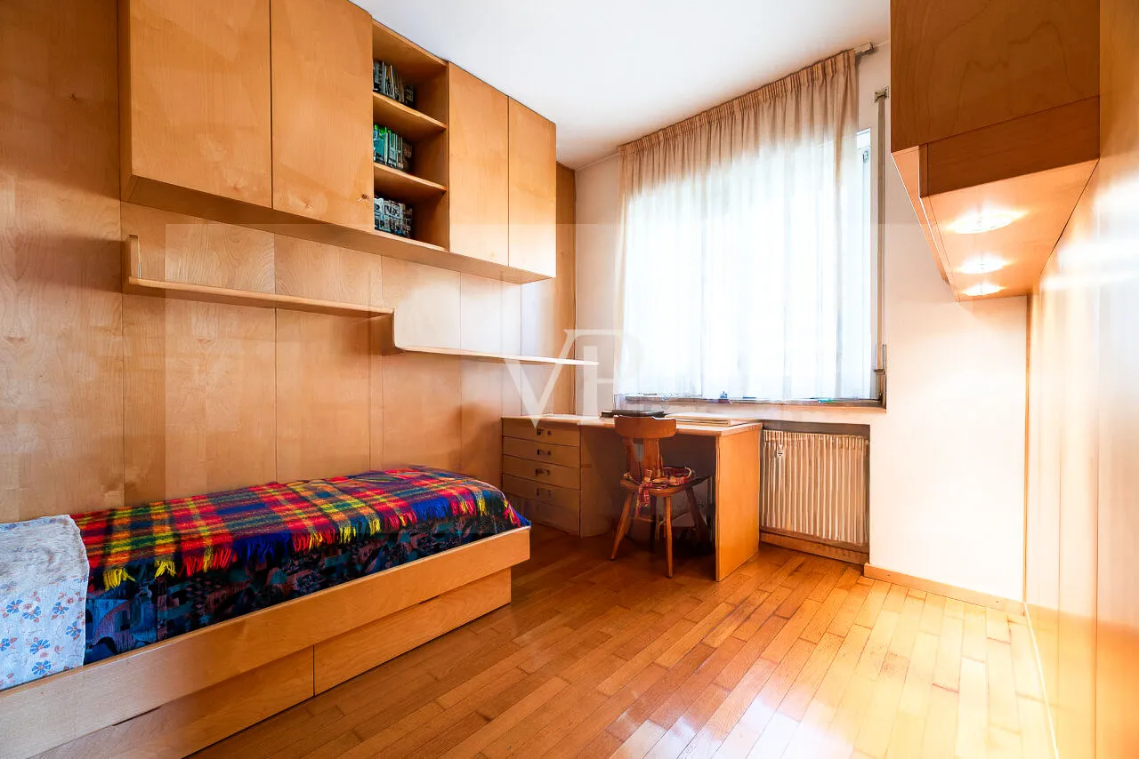Gries, Max-Valier-Straße - Geräumige Vierzimmerwohnung mit einladender Terrasse