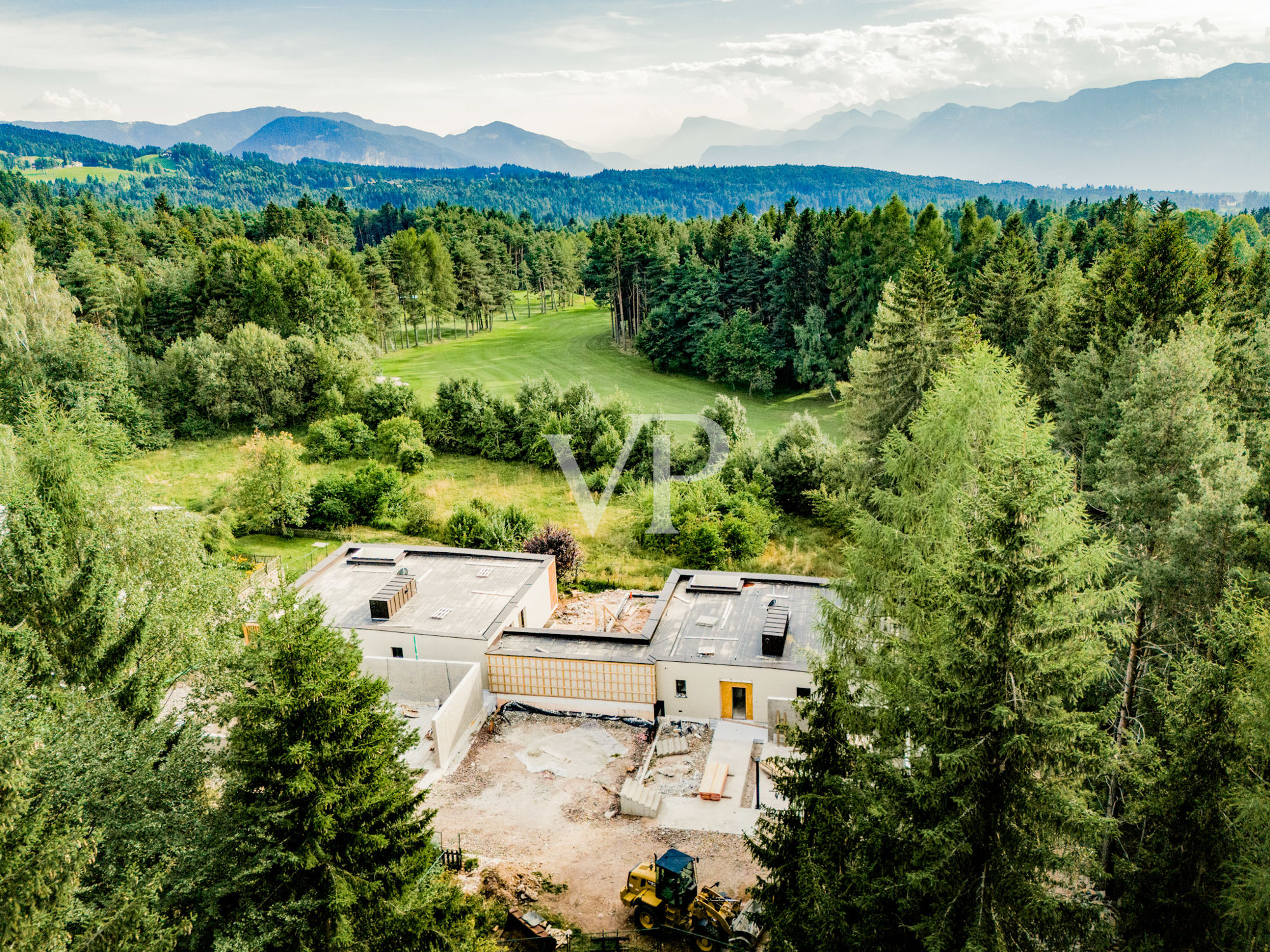 Chalet in stile alpino, direttamente sul campo da golf di Petersberg