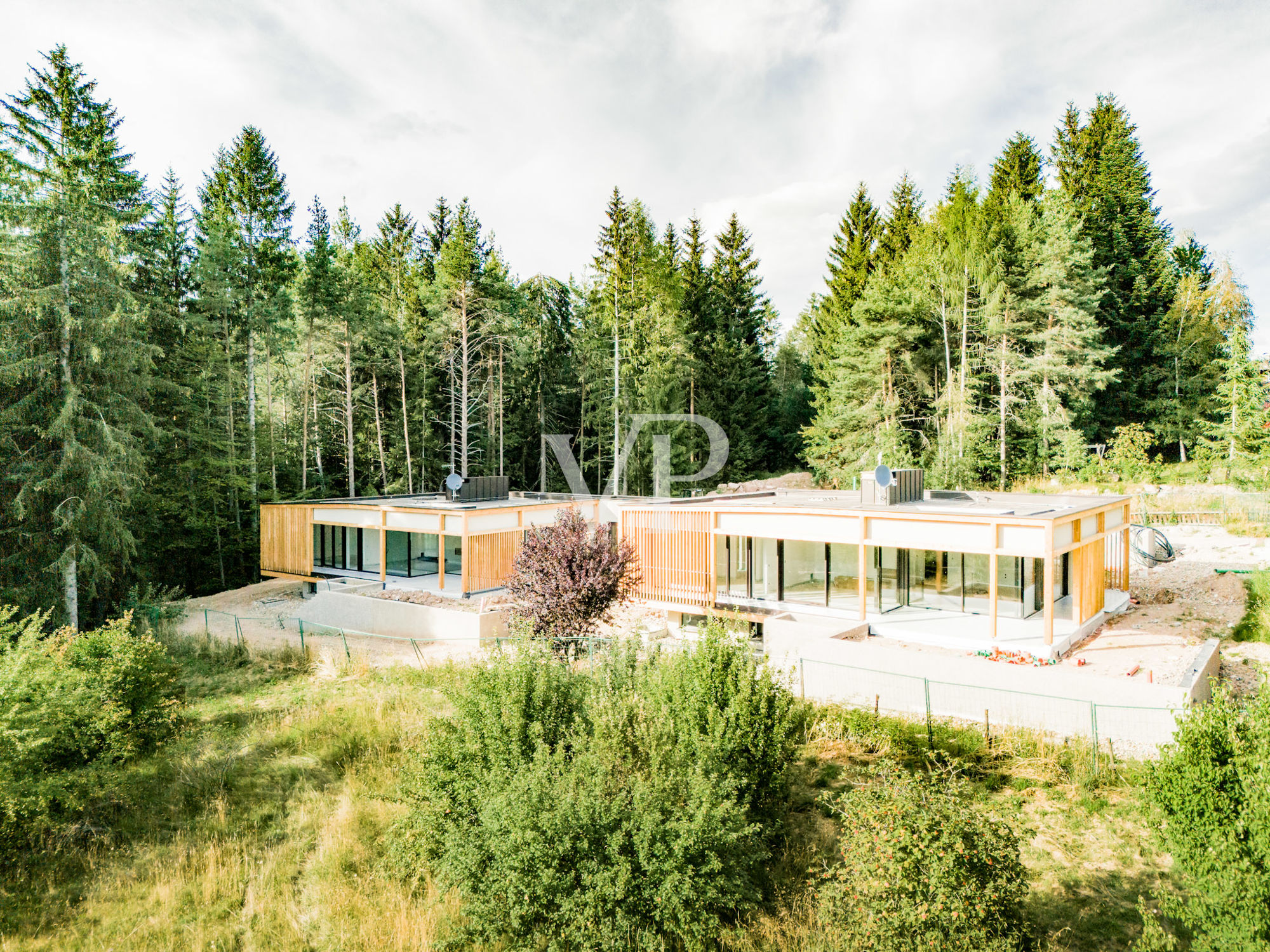 Chalet in stile alpino, direttamente sul campo da golf di Petersberg