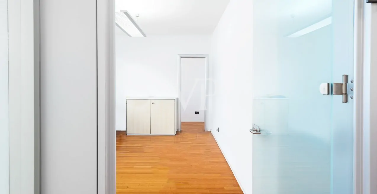 Penthouse-Büro mit großer Dachterrasse und nennenswerter Kubatur