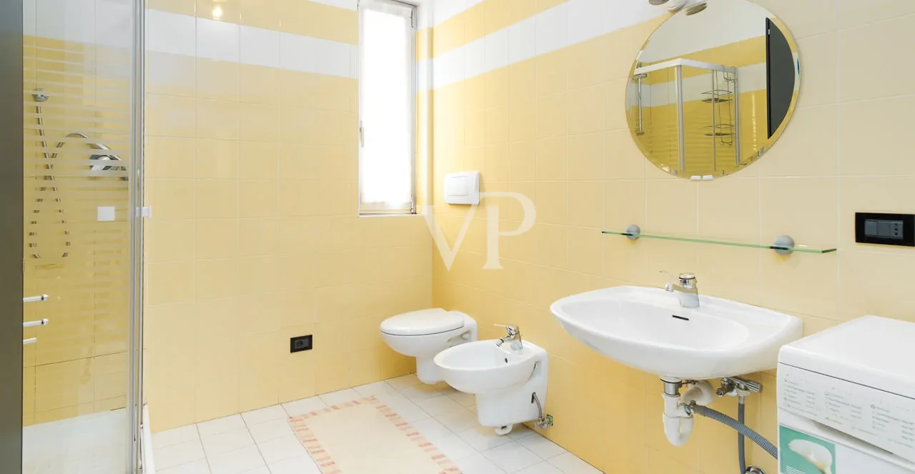 Penthouse-Büro mit großer Dachterrasse und nennenswerter Kubatur