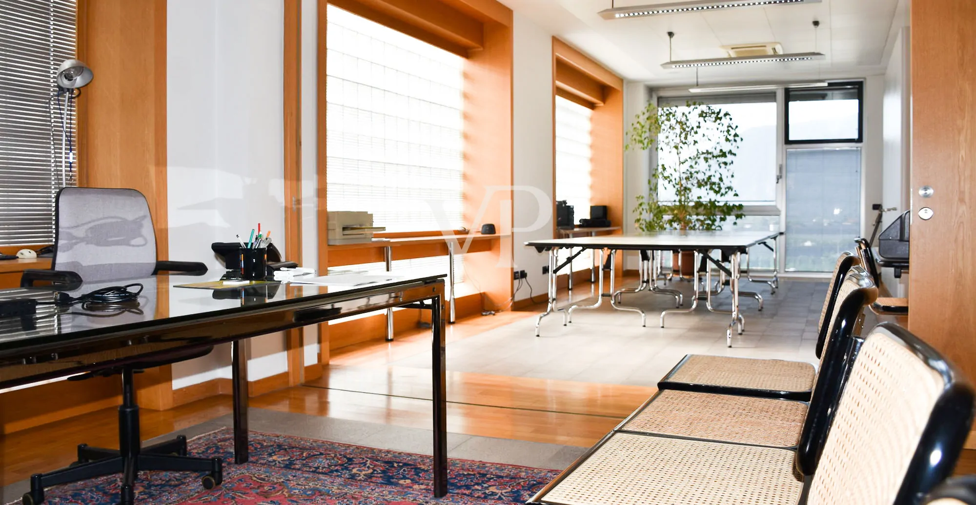 Repräsentative Büros mit modernster technischer Ausstattung