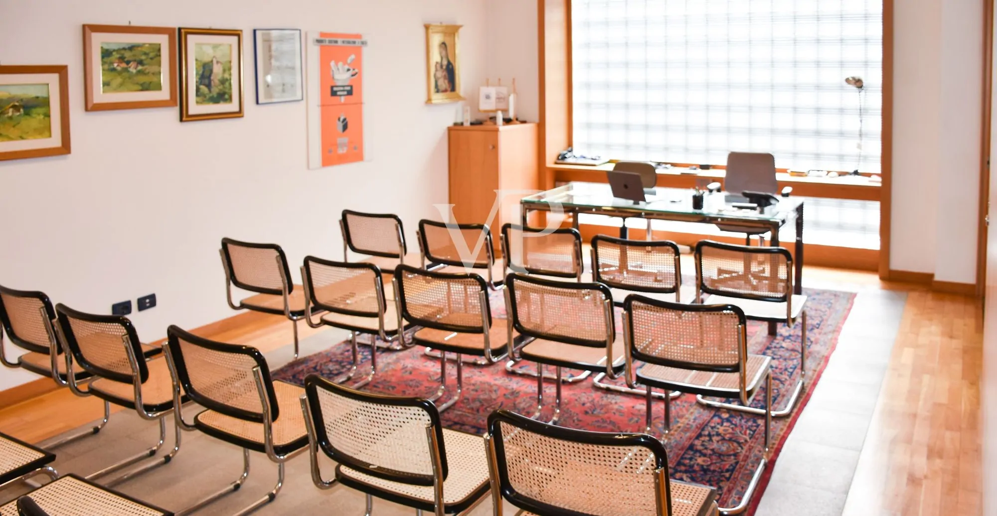 Repräsentative Büros mit modernster technischer Ausstattung