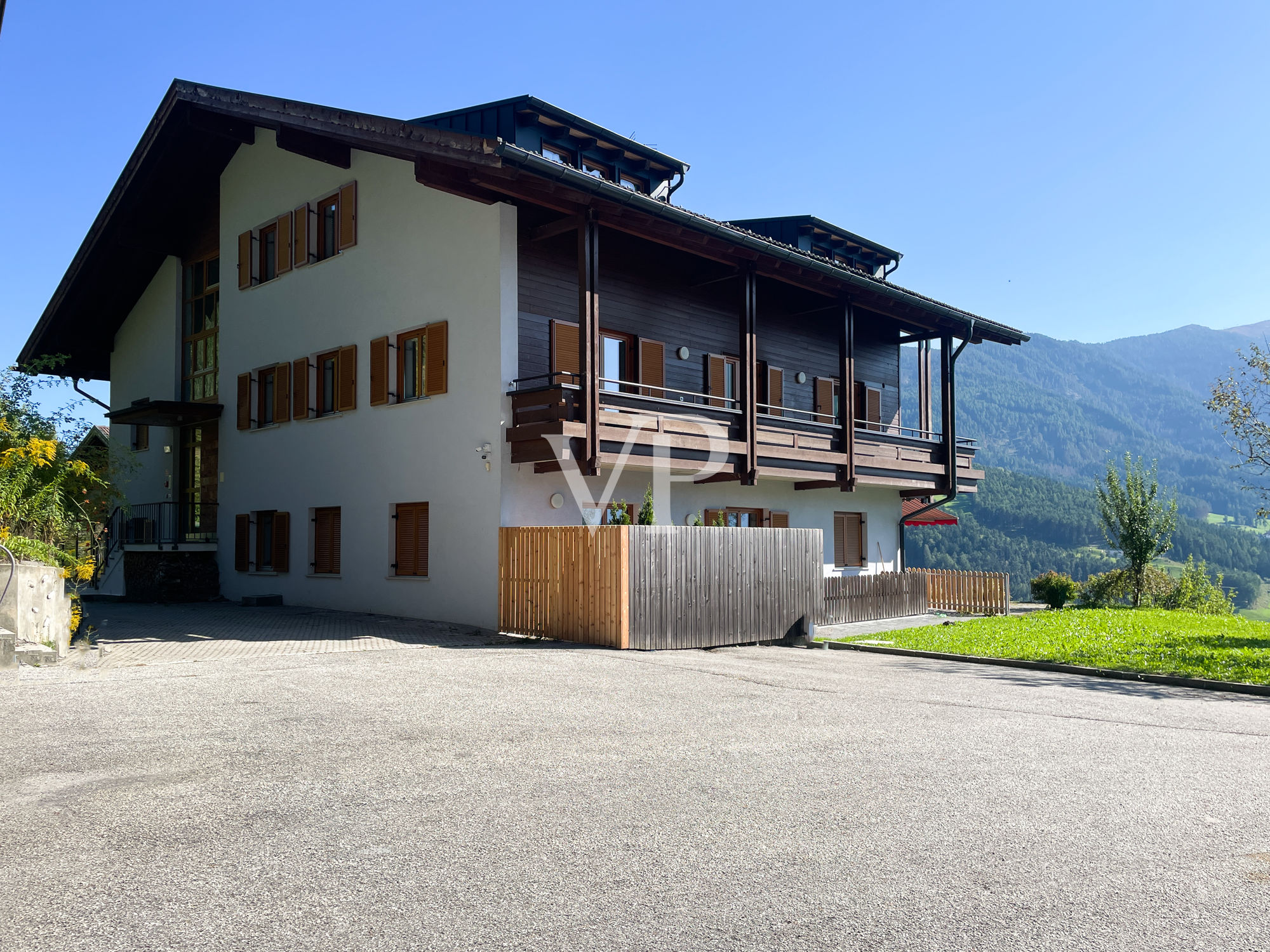Kronplatz: Freshly renovated and furnished apartment in the beautiful Pustertal Valley.
