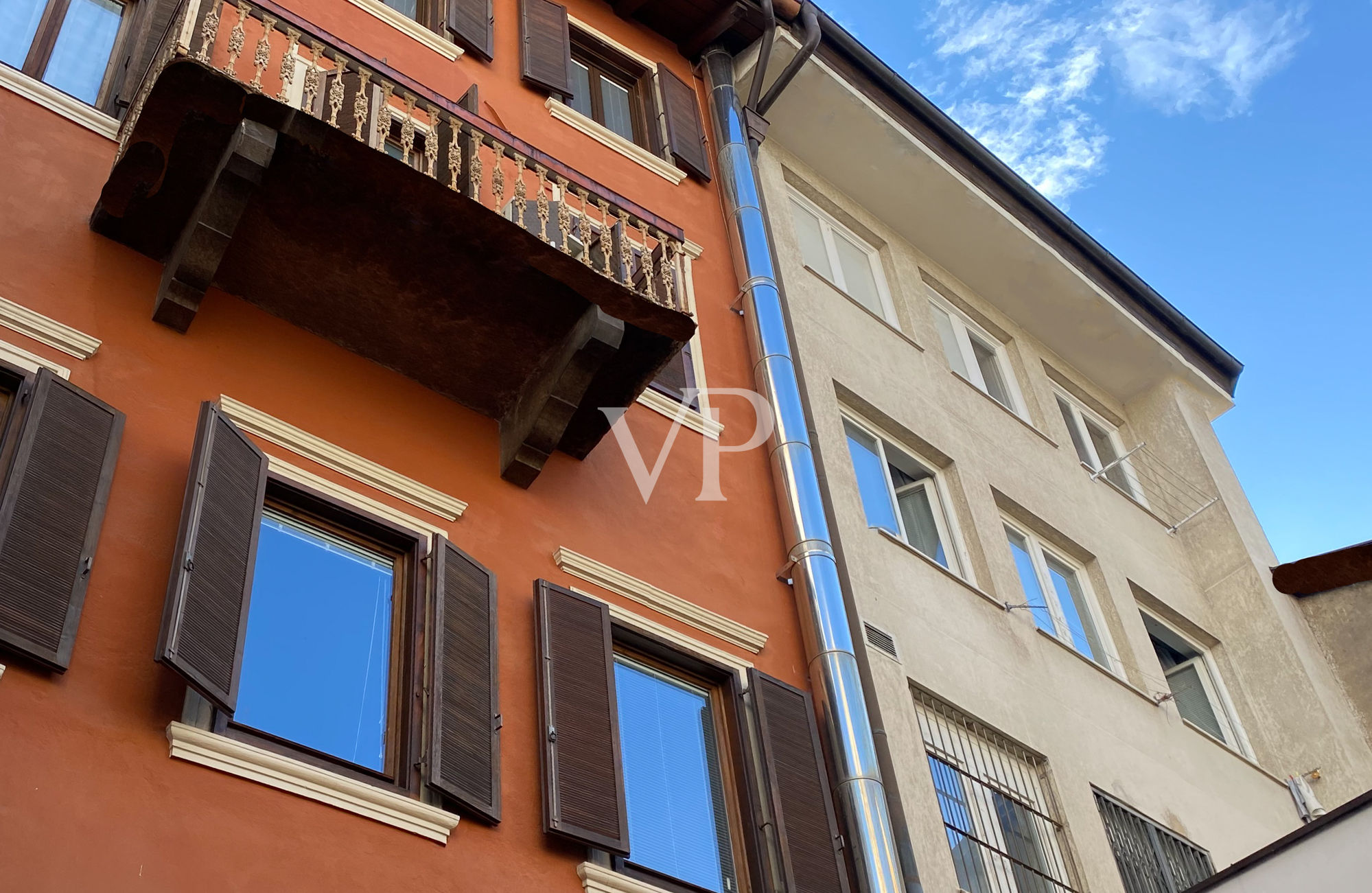 Geräumige Dreizimmerwohnung im historischen Zentrum von Bozen, Sernesigallerie