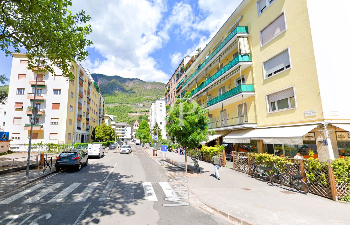 Quadrilocale Ristrutturato in Via Cesare Battisti - Gries, Bolzano