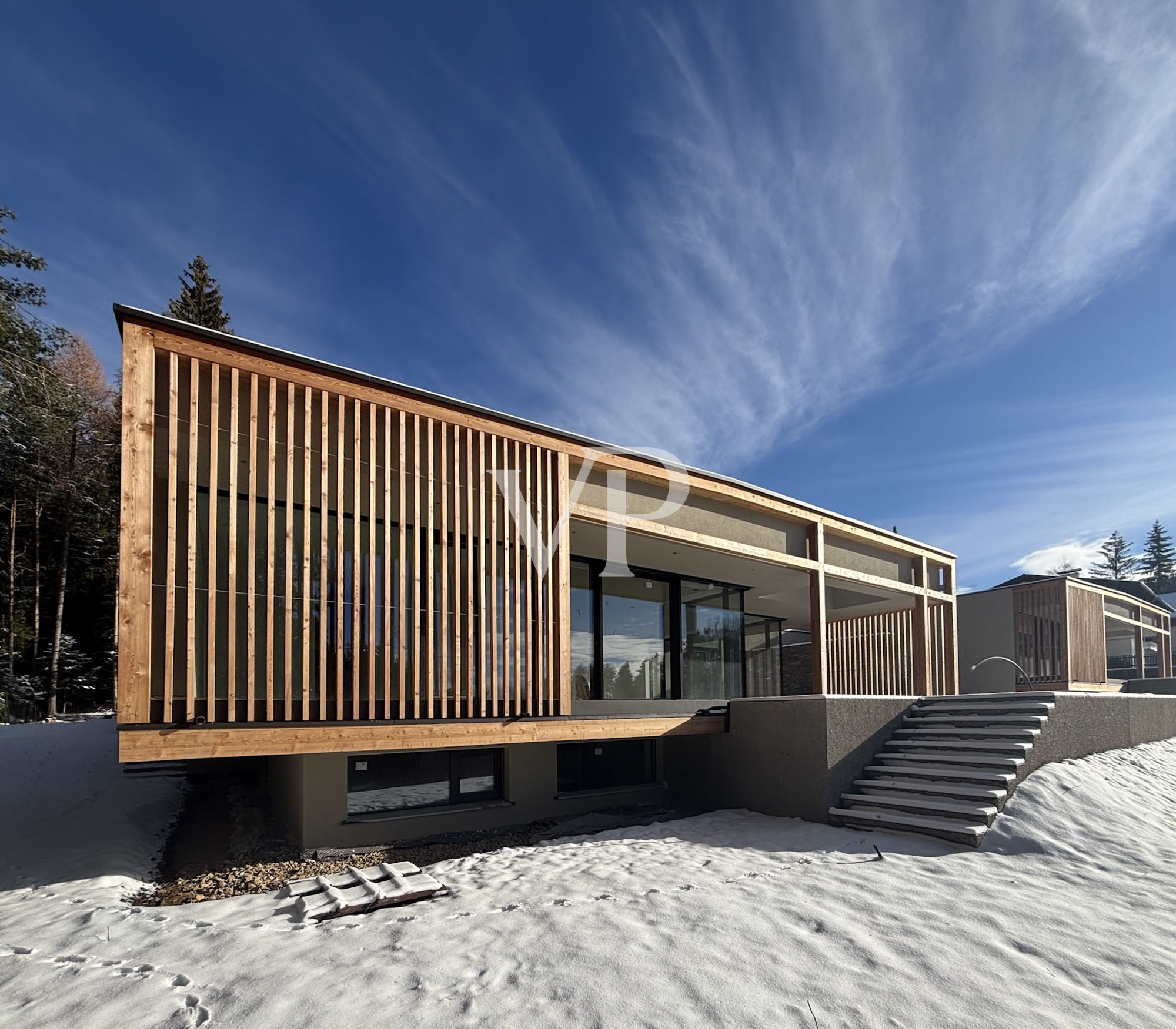 Chalet in stile alpino, direttamente sul campo da golf di Petersberg