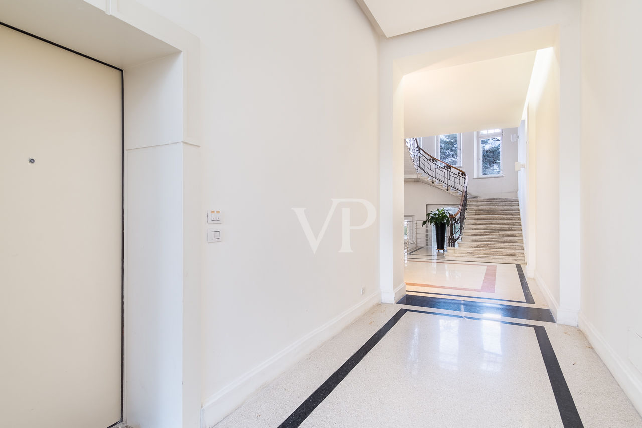 PRESTIGETRÄCHTIGE WOHNUNG AUF 2 STÖCKEN IN HISTORISCHEM GEBÄUDE