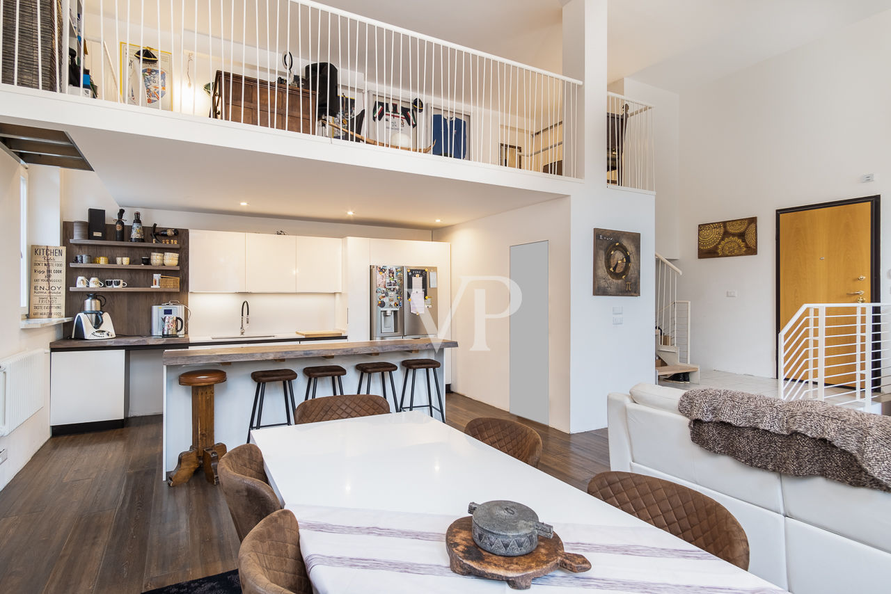 PRESTIGETRÄCHTIGE WOHNUNG AUF 2 STÖCKEN IN HISTORISCHEM GEBÄUDE