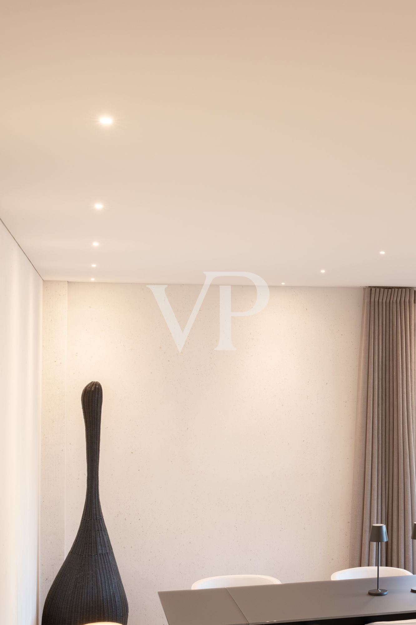 Prestigeträchtige Vier-Zimmer-Wohnung mit Terrasse und Garage