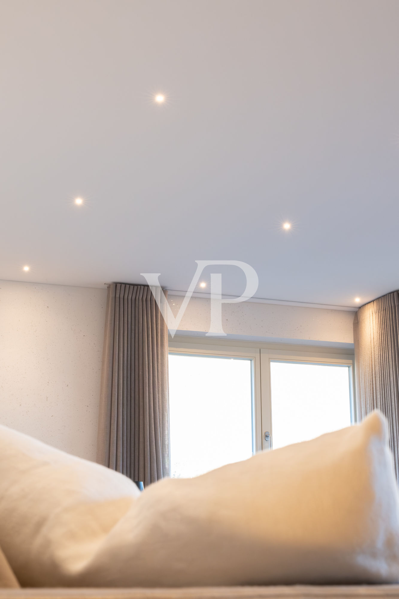 Prestigeträchtige Vier-Zimmer-Wohnung mit Terrasse und Garage