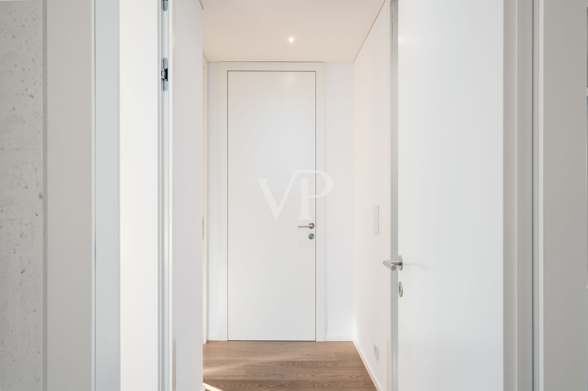 Prestigeträchtige Vier-Zimmer-Wohnung mit Terrasse und Garage