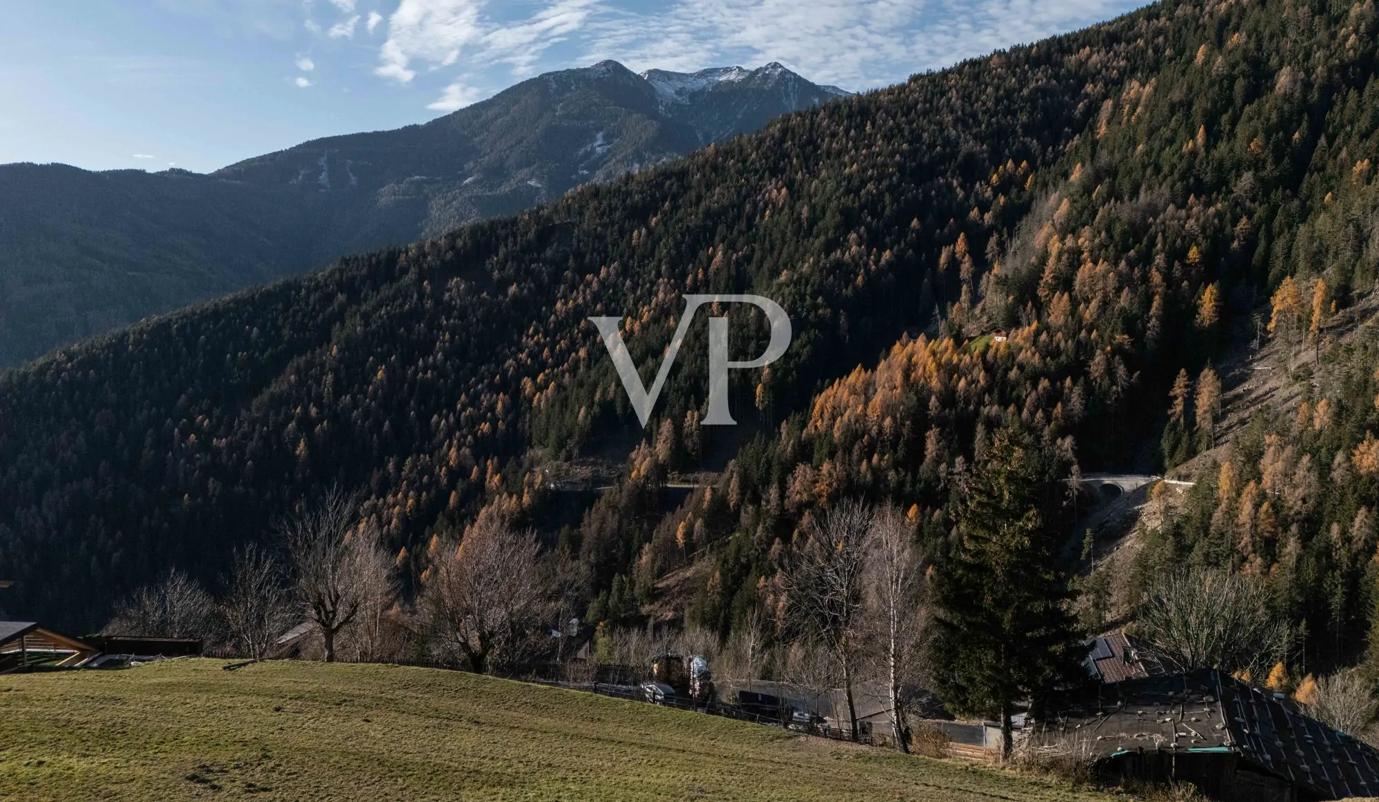 Idilio montañés en una ubicación panorámica: nueva construcción o renovación para la casa principal o de vacaciones de sus sueños