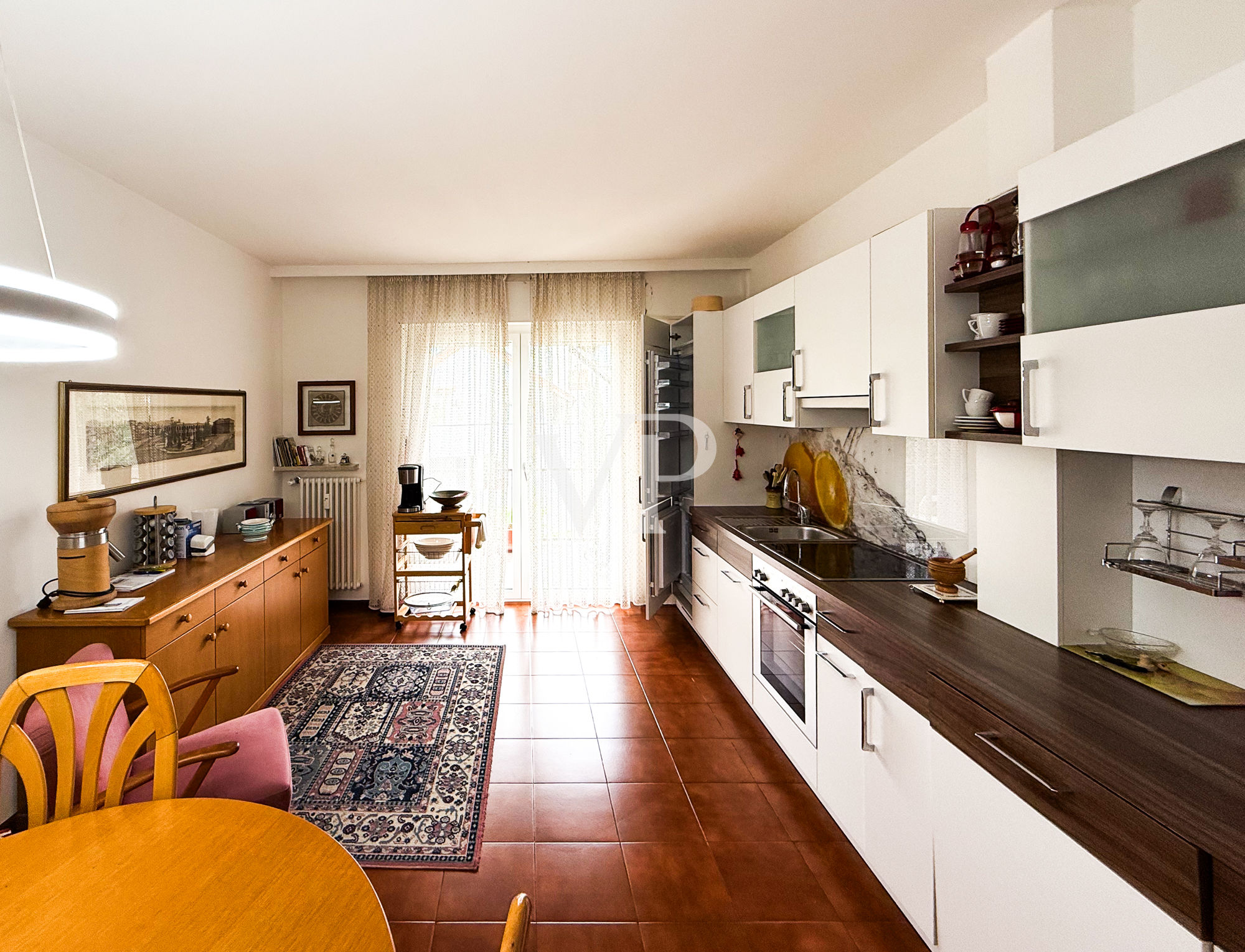 Geräumige Vier-Zimmer-Wohnung in exklusiver Lage in Gries