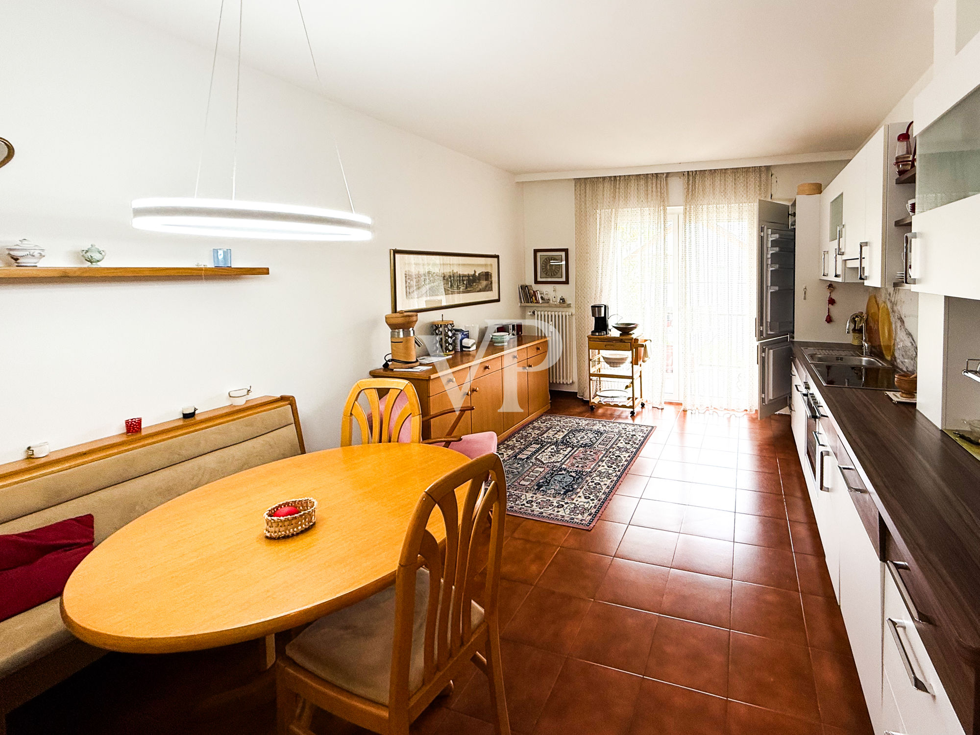 Geräumige Vier-Zimmer-Wohnung in exklusiver Lage in Gries