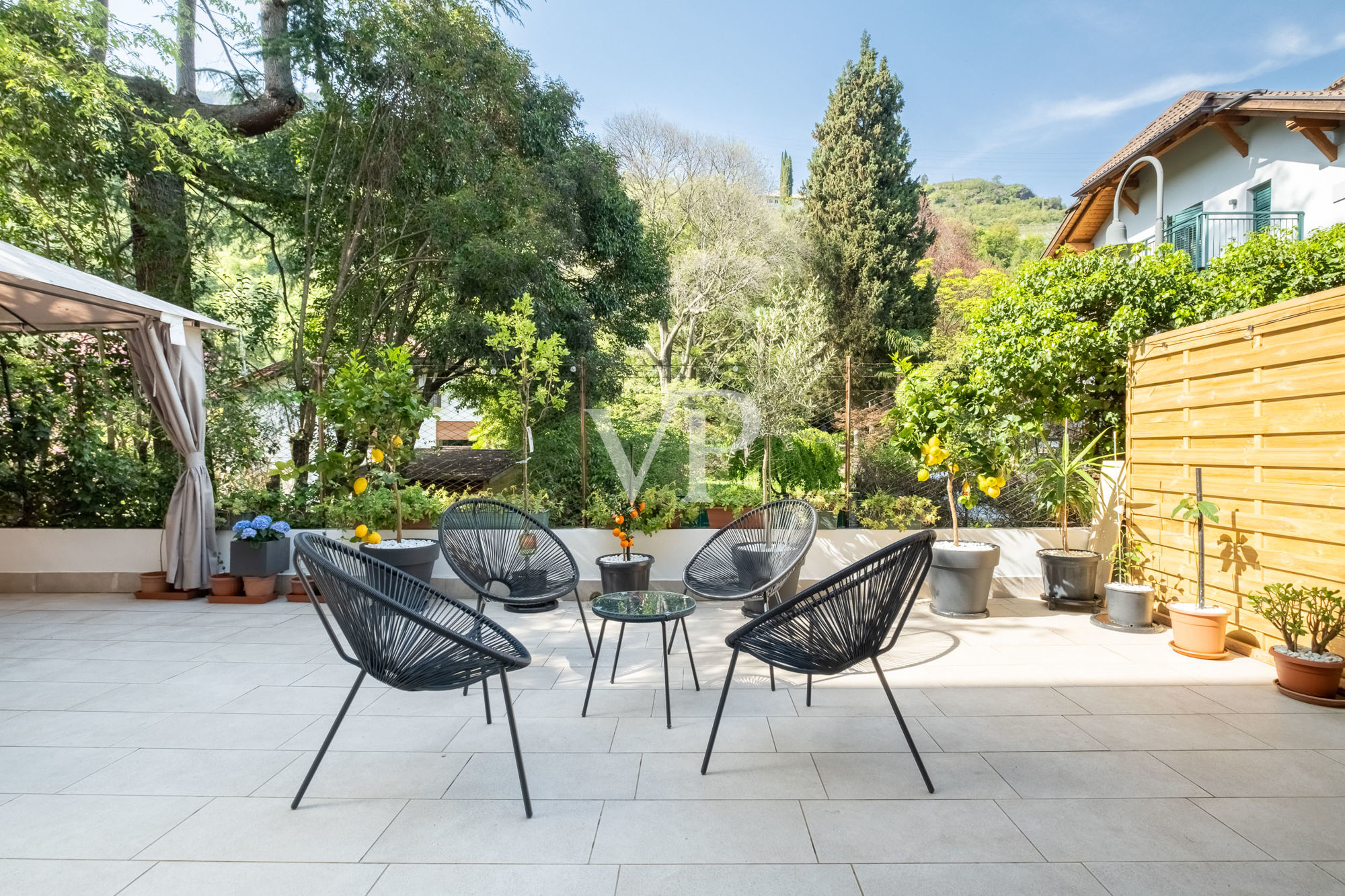 Exklusive und elegante Wohnung mit spektakulärer Terrasse in einer privilegierten Umgebung