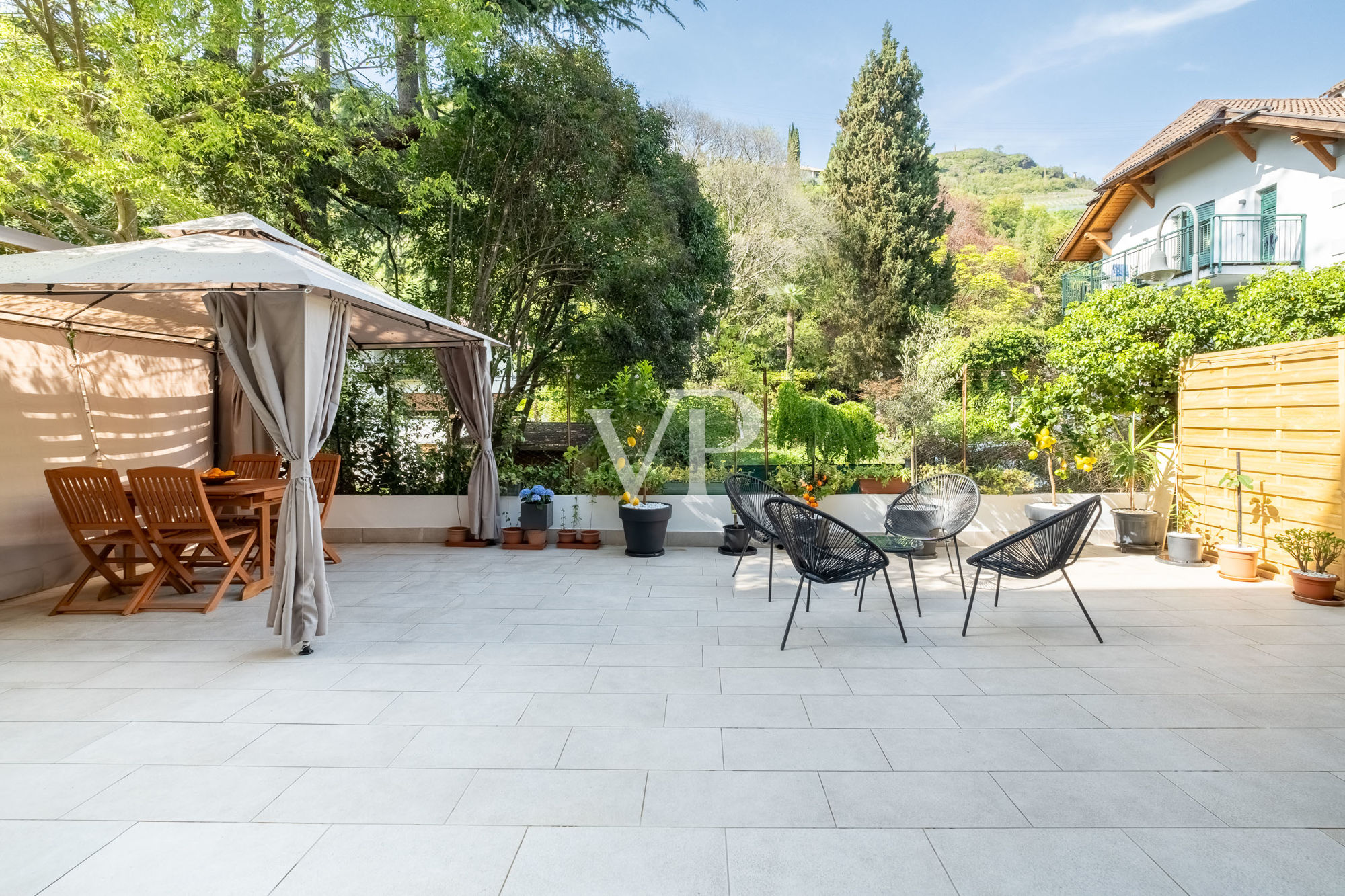 Exklusive und elegante Wohnung mit spektakulärer Terrasse in einer privilegierten Umgebung