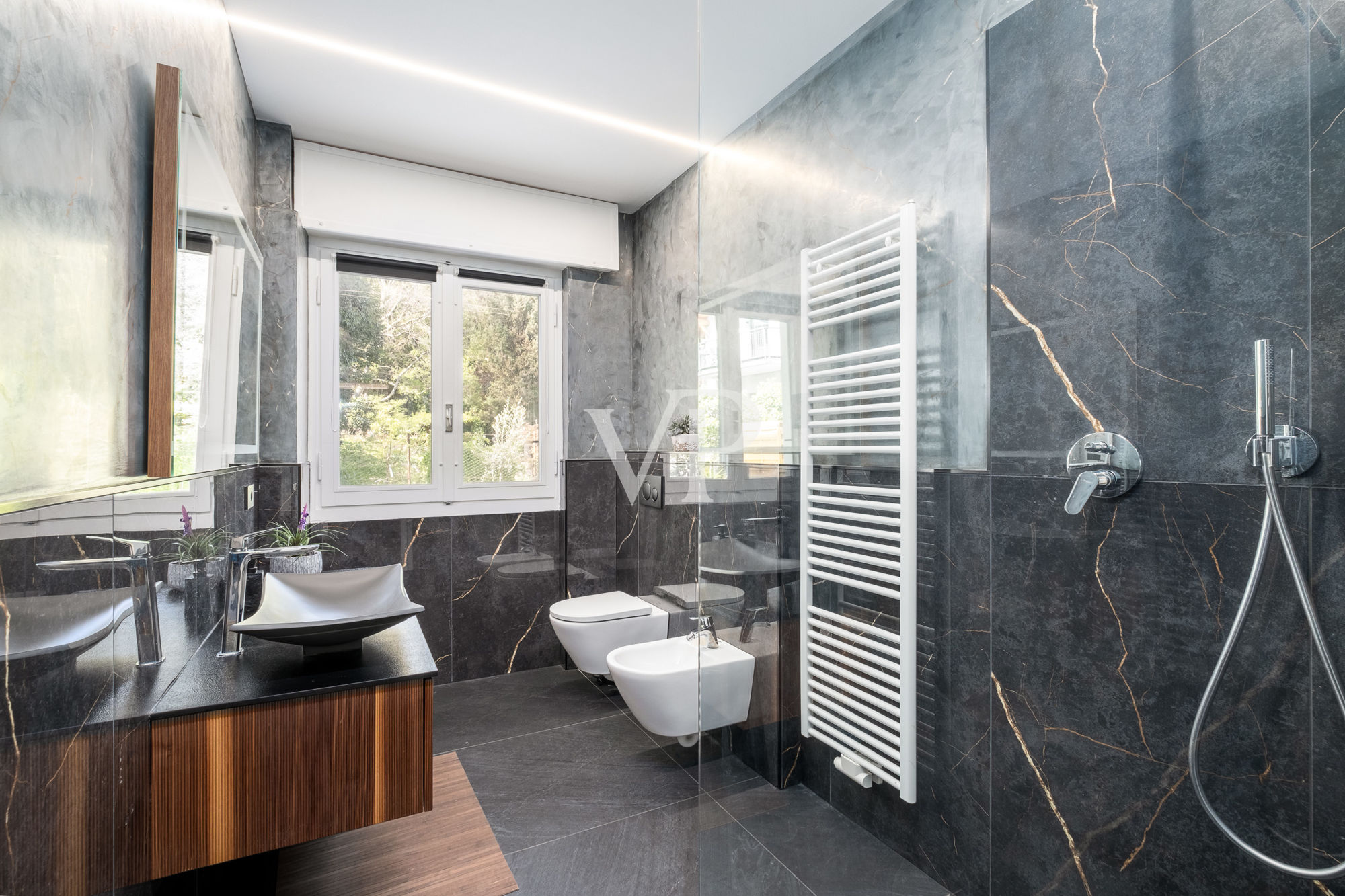 Exklusive und elegante Wohnung mit spektakulärer Terrasse in einer privilegierten Umgebung