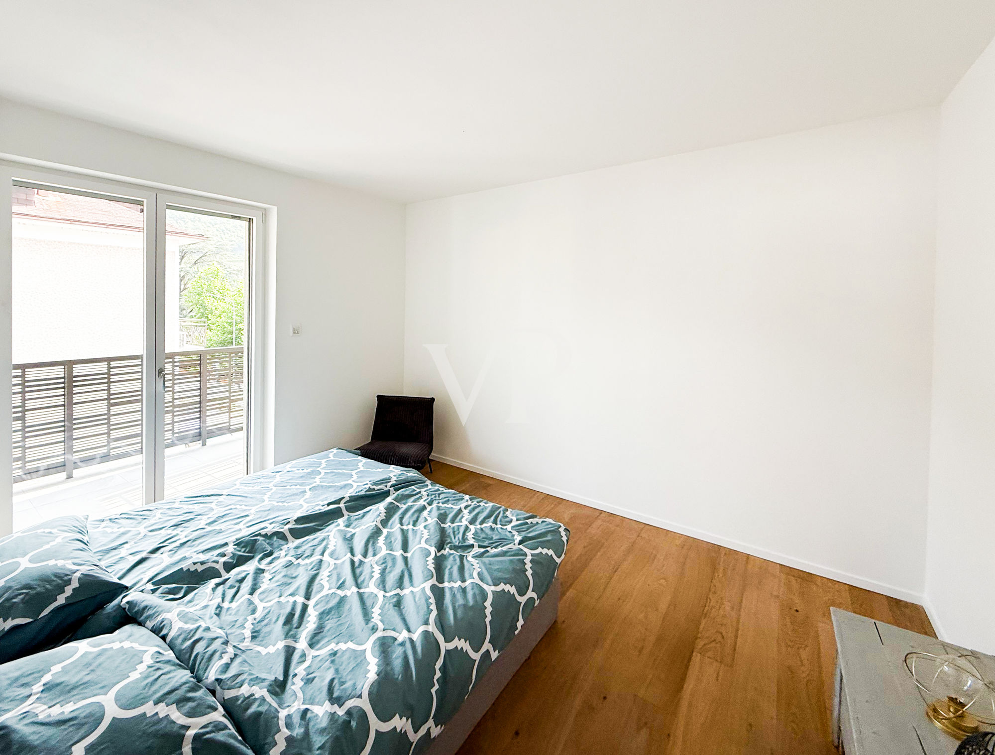 Moderne und helle Wohnung mit Terrasse
