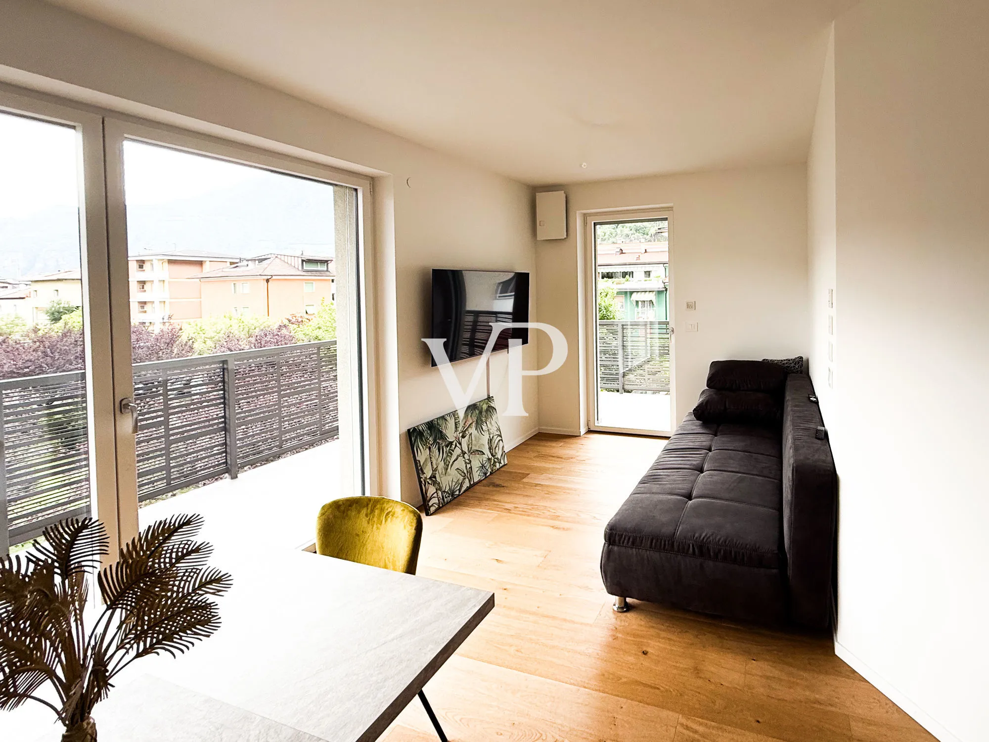 Moderno y luminoso apartamento de dos dormitorios con terraza