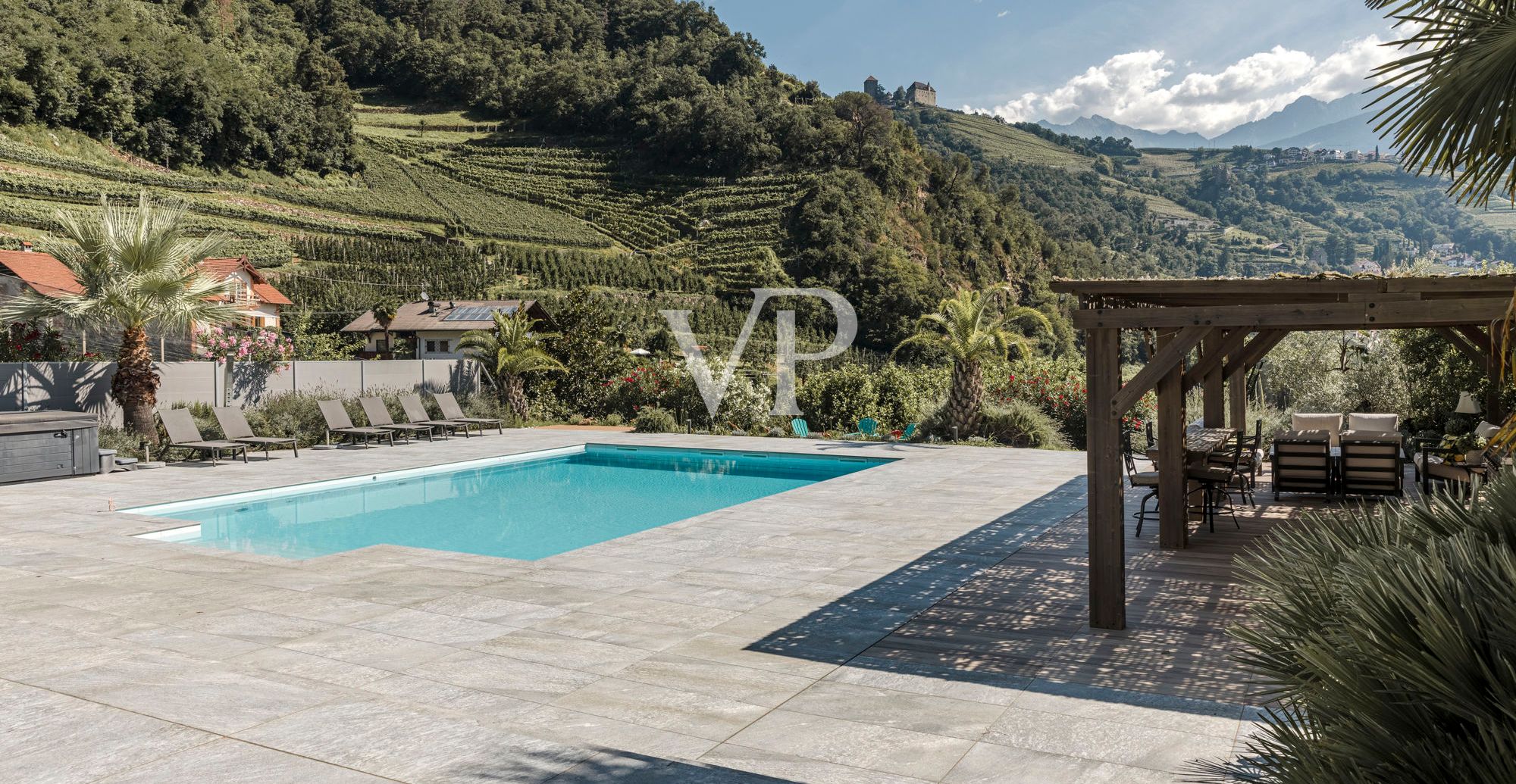 Villa con estilo de vida y vistas fascinantes