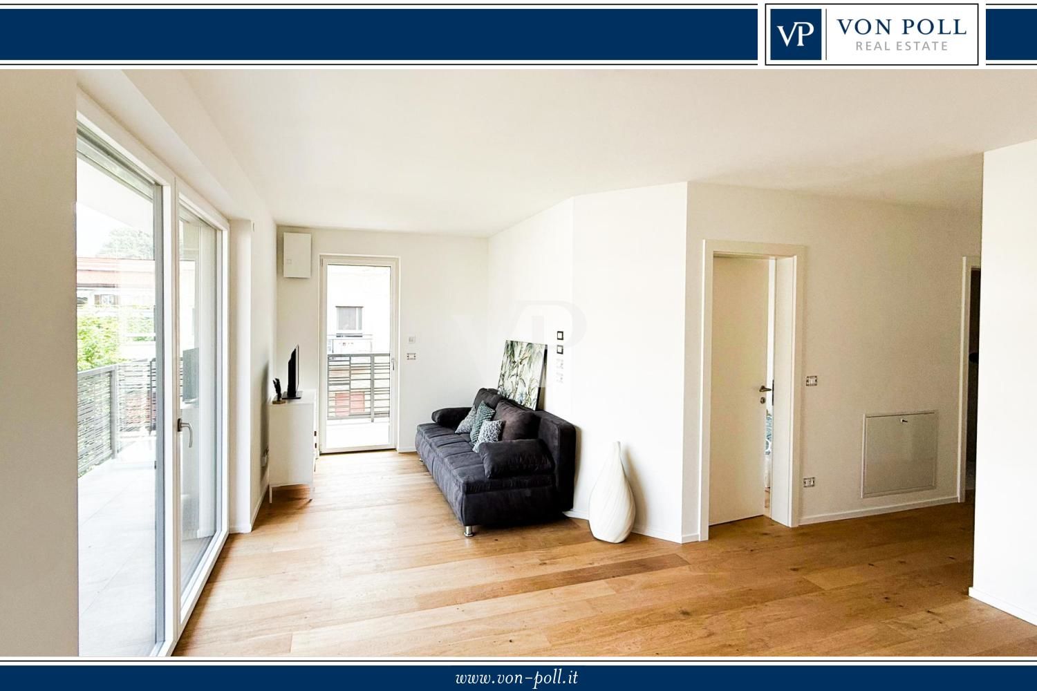 Moderne und helle Wohnung mit Terrasse