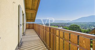 von_poll_real_estate_property_IT252942162_image_26