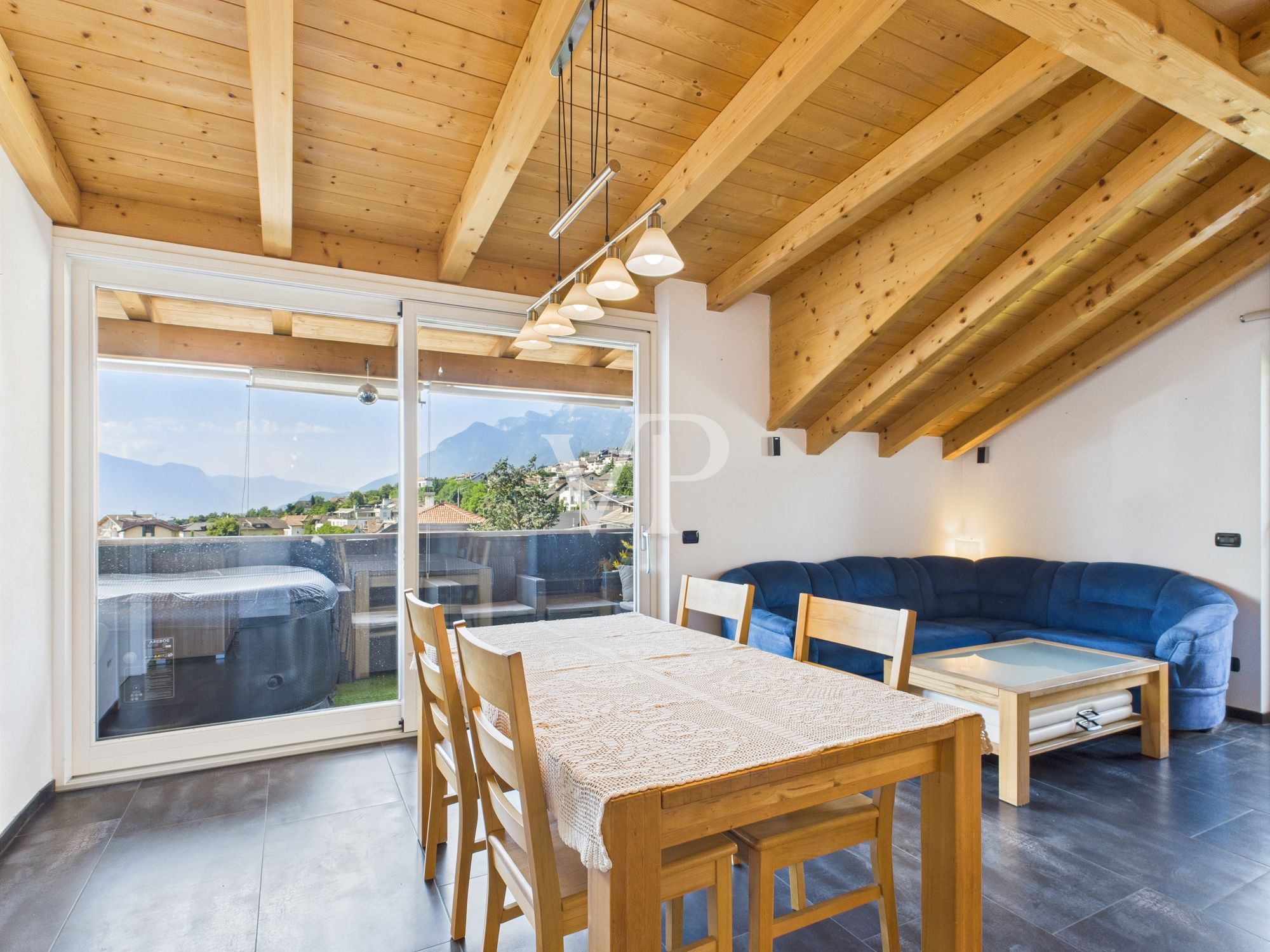 Top floor apartment with three balconies and spectacular views