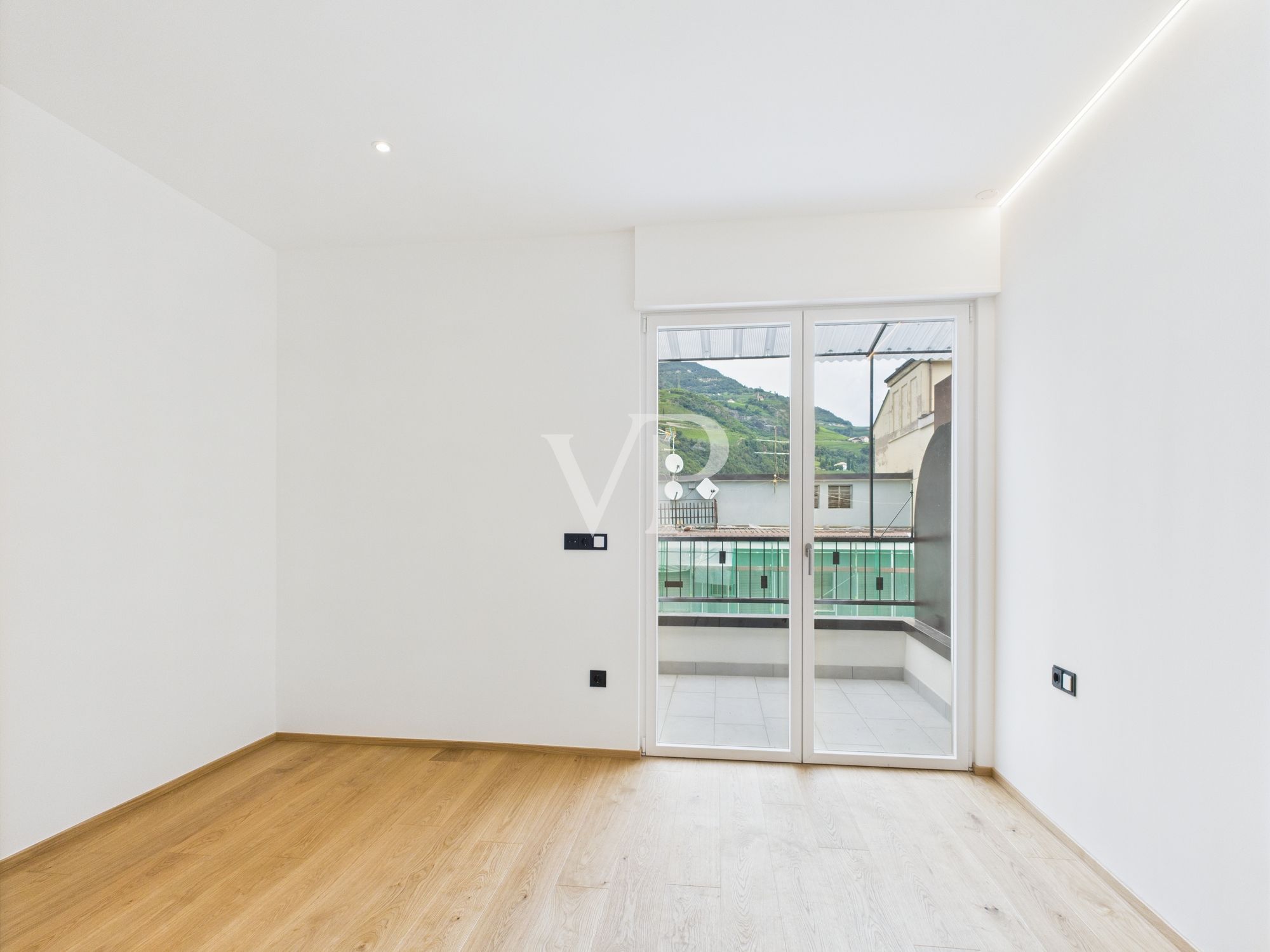 Étage en attique avec vue - Appartement de trois pièces récemment rénové à deux pas de la Piazza Gries