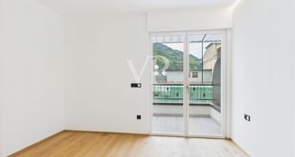 von_poll_real_estate_property_IT252942177_image_20