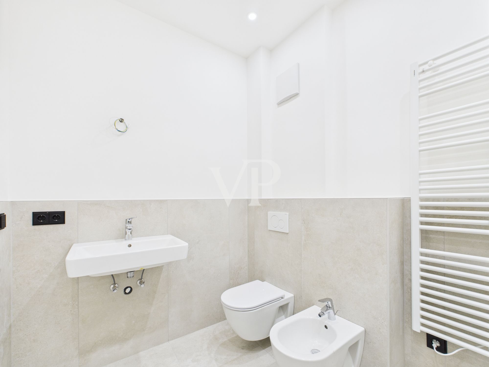 Étage en attique avec vue - Appartement de trois pièces récemment rénové à deux pas de la Piazza Gries