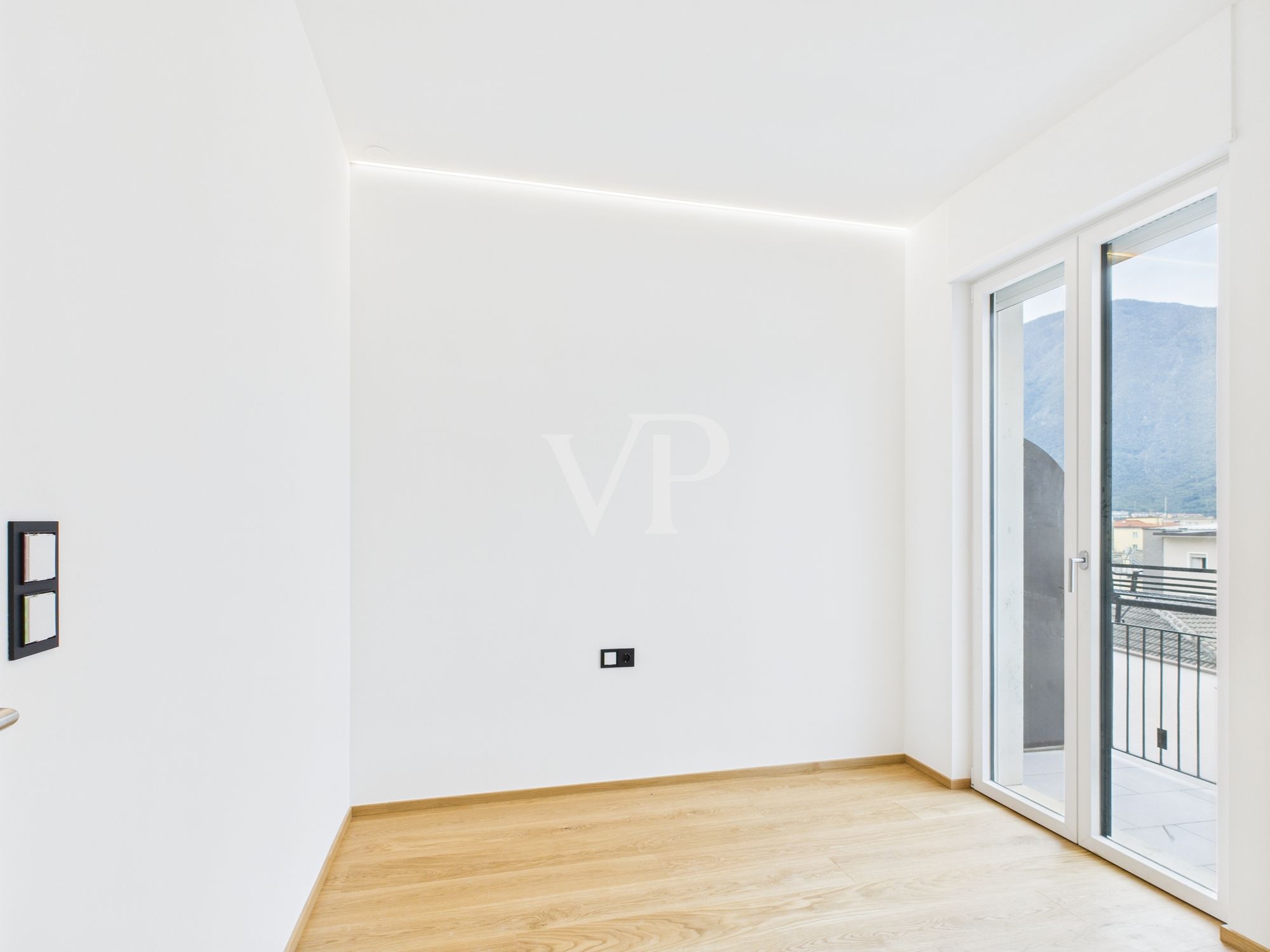 Étage en attique avec vue - Appartement de trois pièces récemment rénové à deux pas de la Piazza Gries