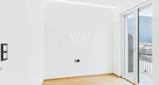 von_poll_real_estate_property_IT252942177_image_13