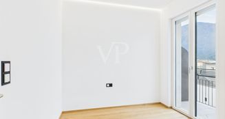 von_poll_real_estate_property_IT252942177_image_13