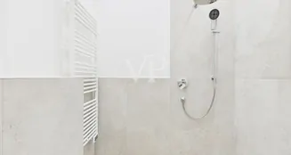 von_poll_real_estate_property_IT252942177_image_16