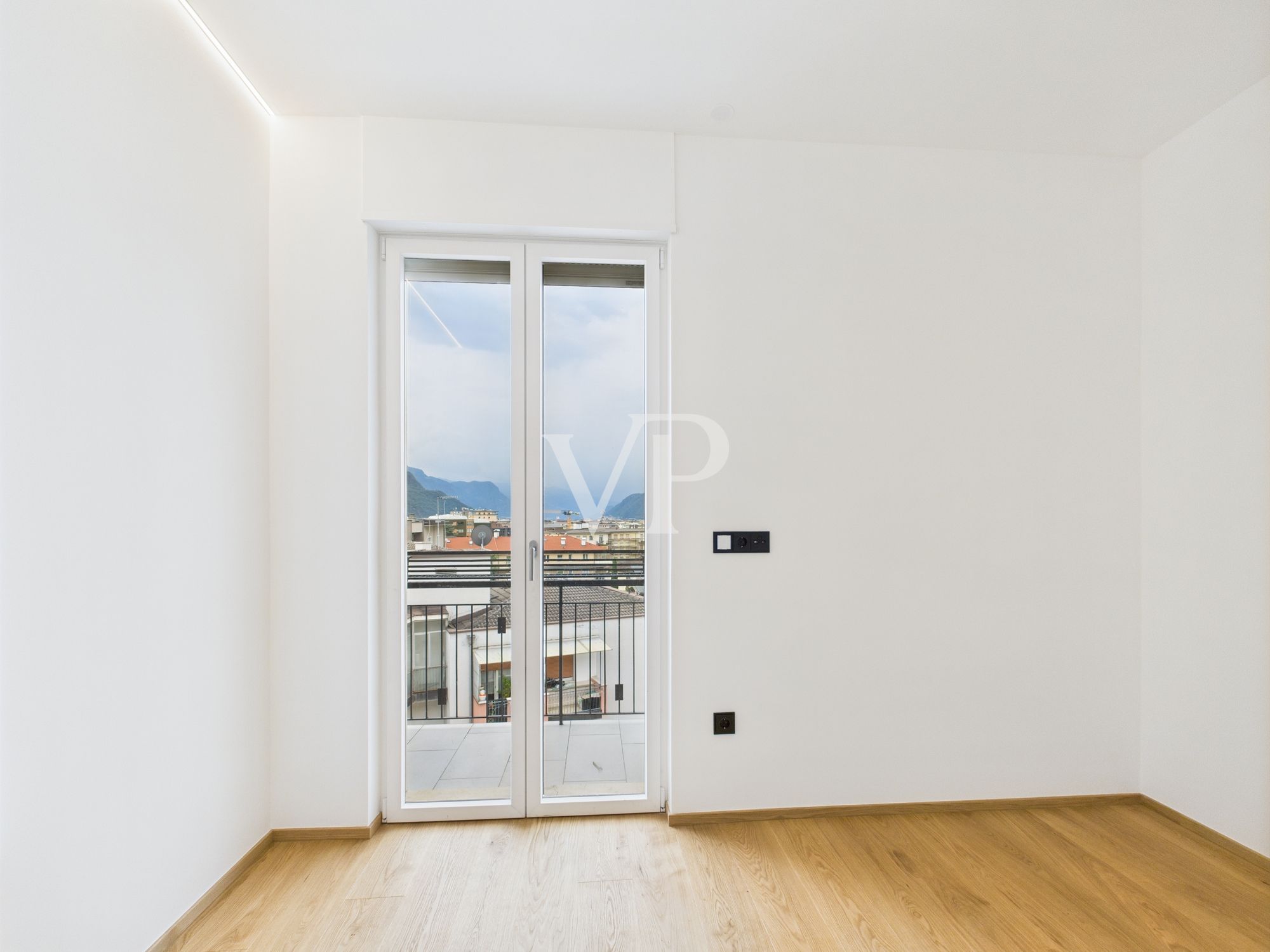 Étage en attique avec vue - Appartement de trois pièces récemment rénové à deux pas de la Piazza Gries