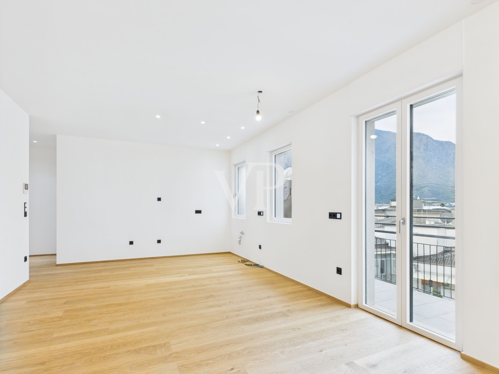 Étage en attique avec vue - Appartement de trois pièces récemment rénové à deux pas de la Piazza Gries