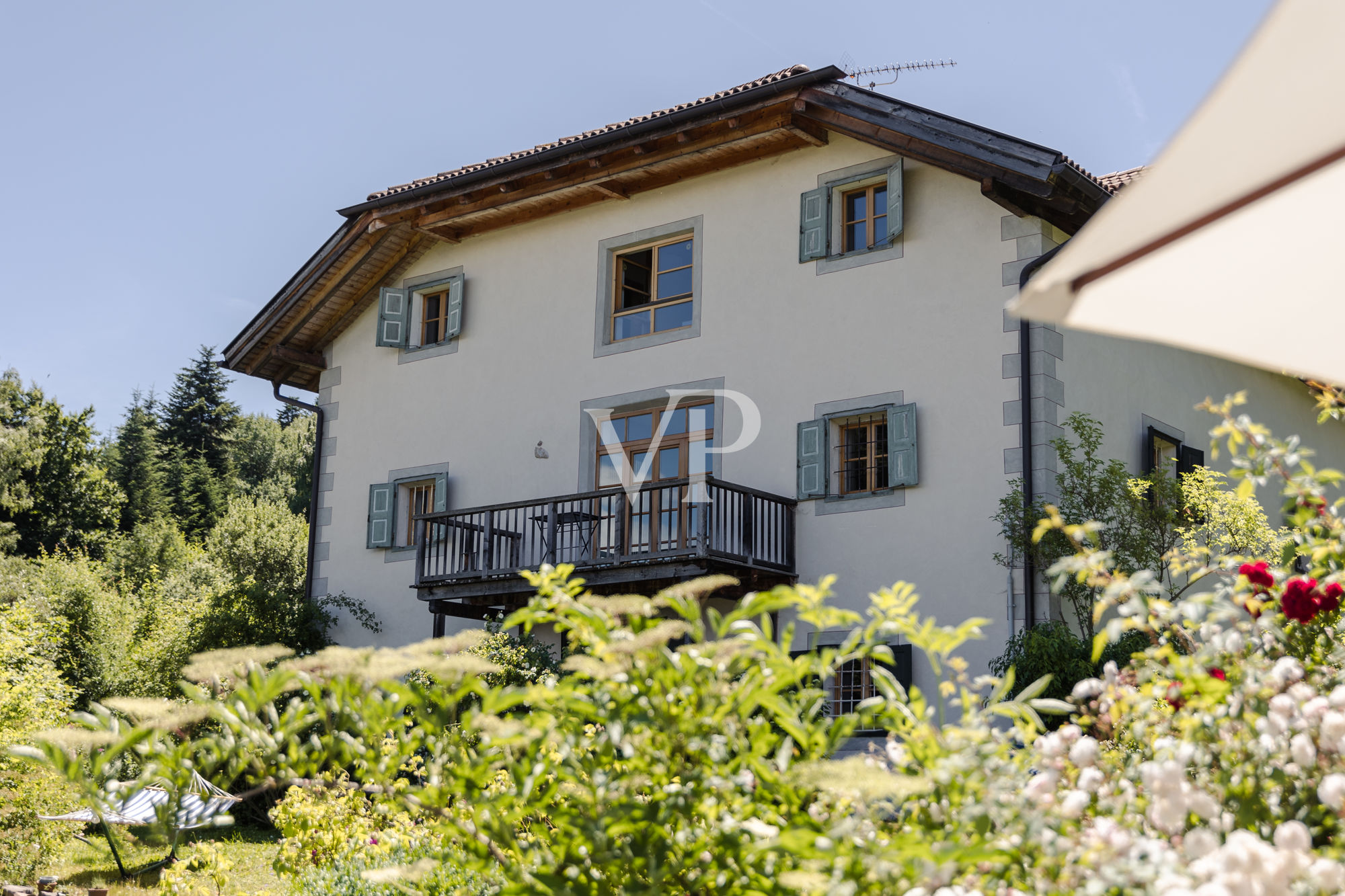 Proprietà storica con carattere e panorama sopra Bolzano