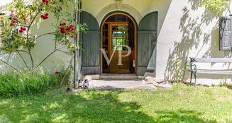 von_poll_real_estate_property_IT254152187_image_1