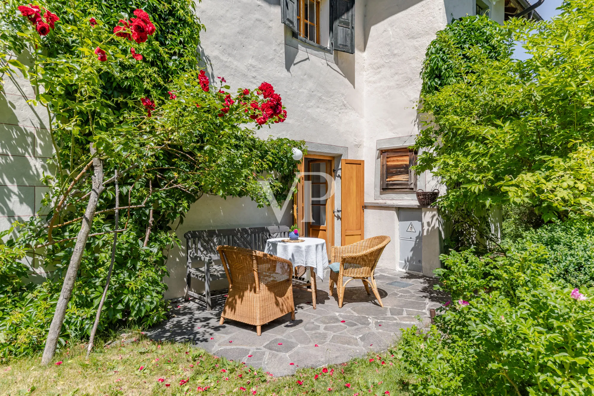 Historische Immobilie mit Charakter und Bergpanorama oberhalb von Bozen