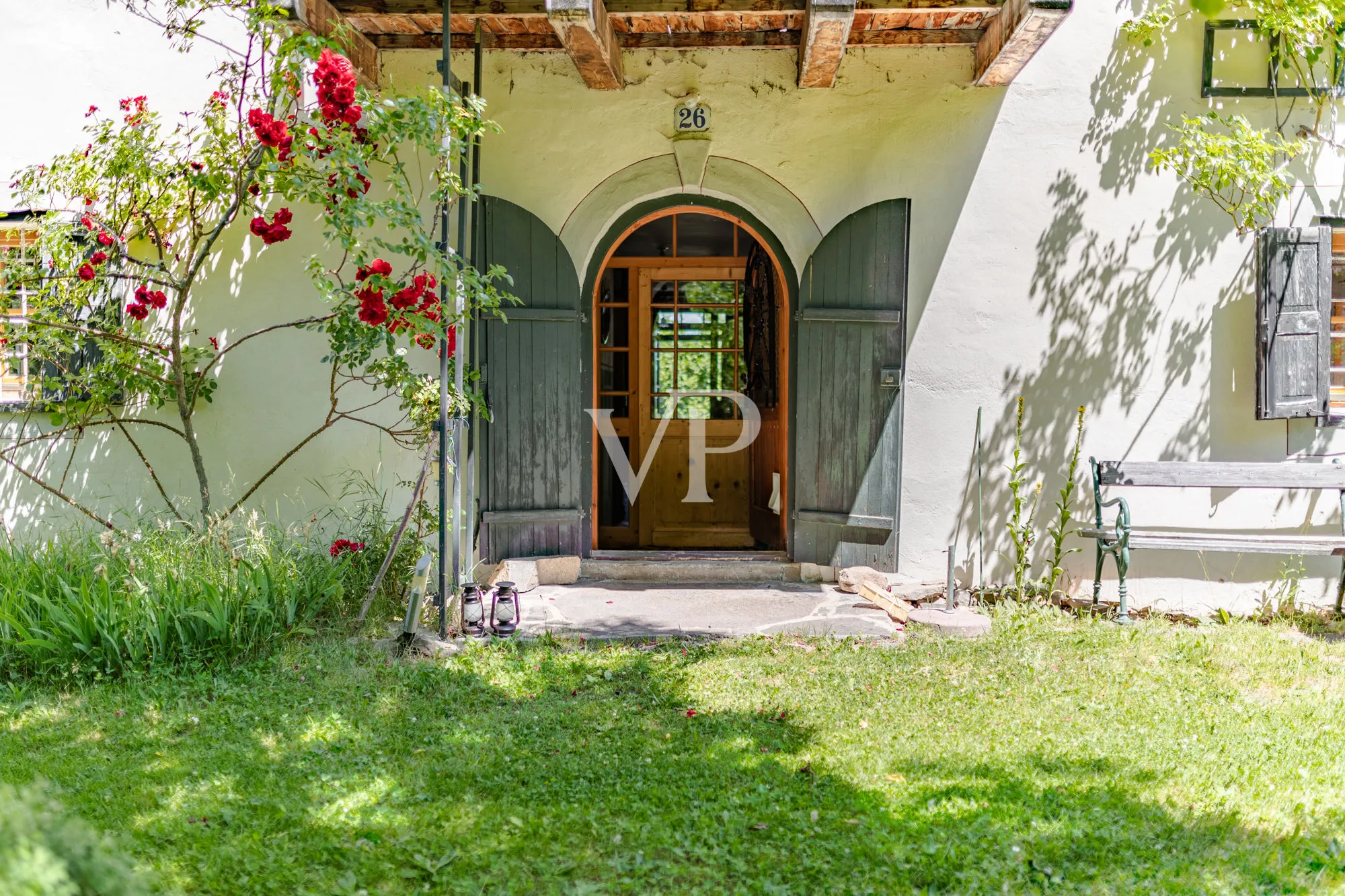 Historische Immobilie mit Charakter und Bergpanorama oberhalb von Bozen