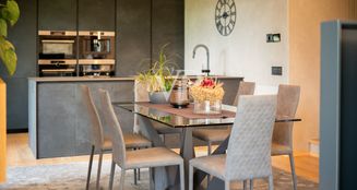 von_poll_real_estate_property_IT254152305_image_6